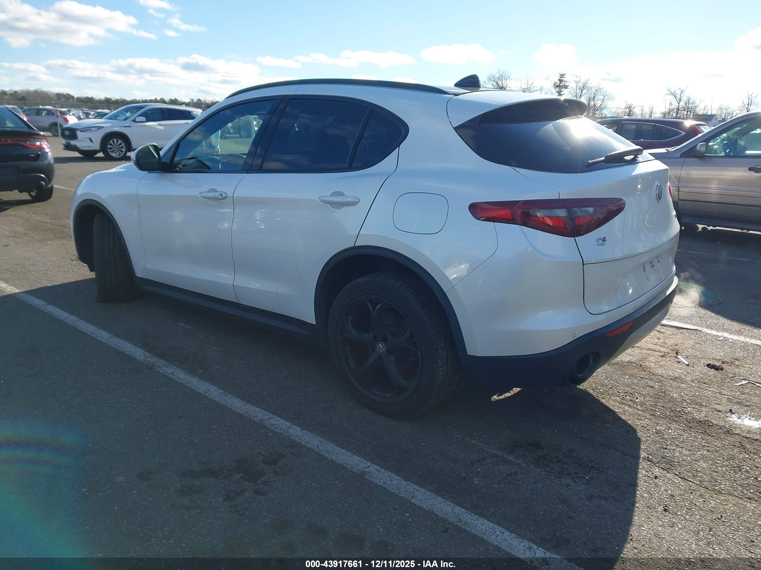 ALFA ROMEO image 3