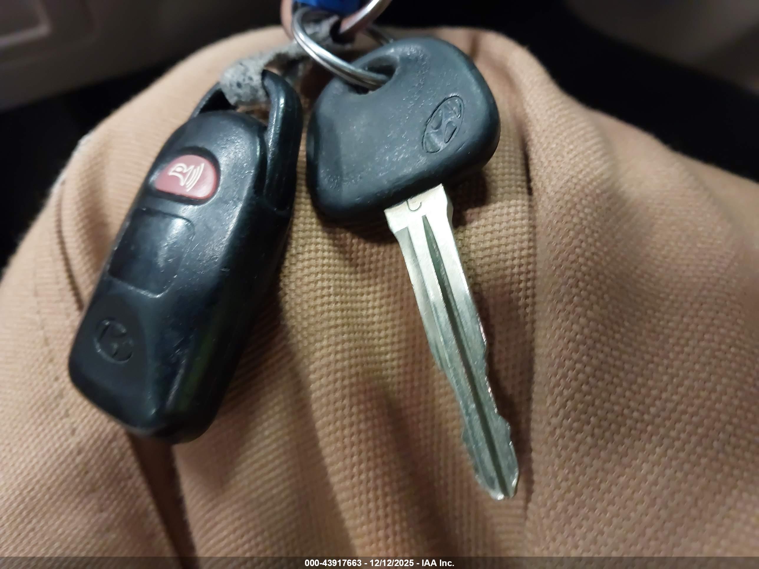 HYUNDAI ELANTRA image 11