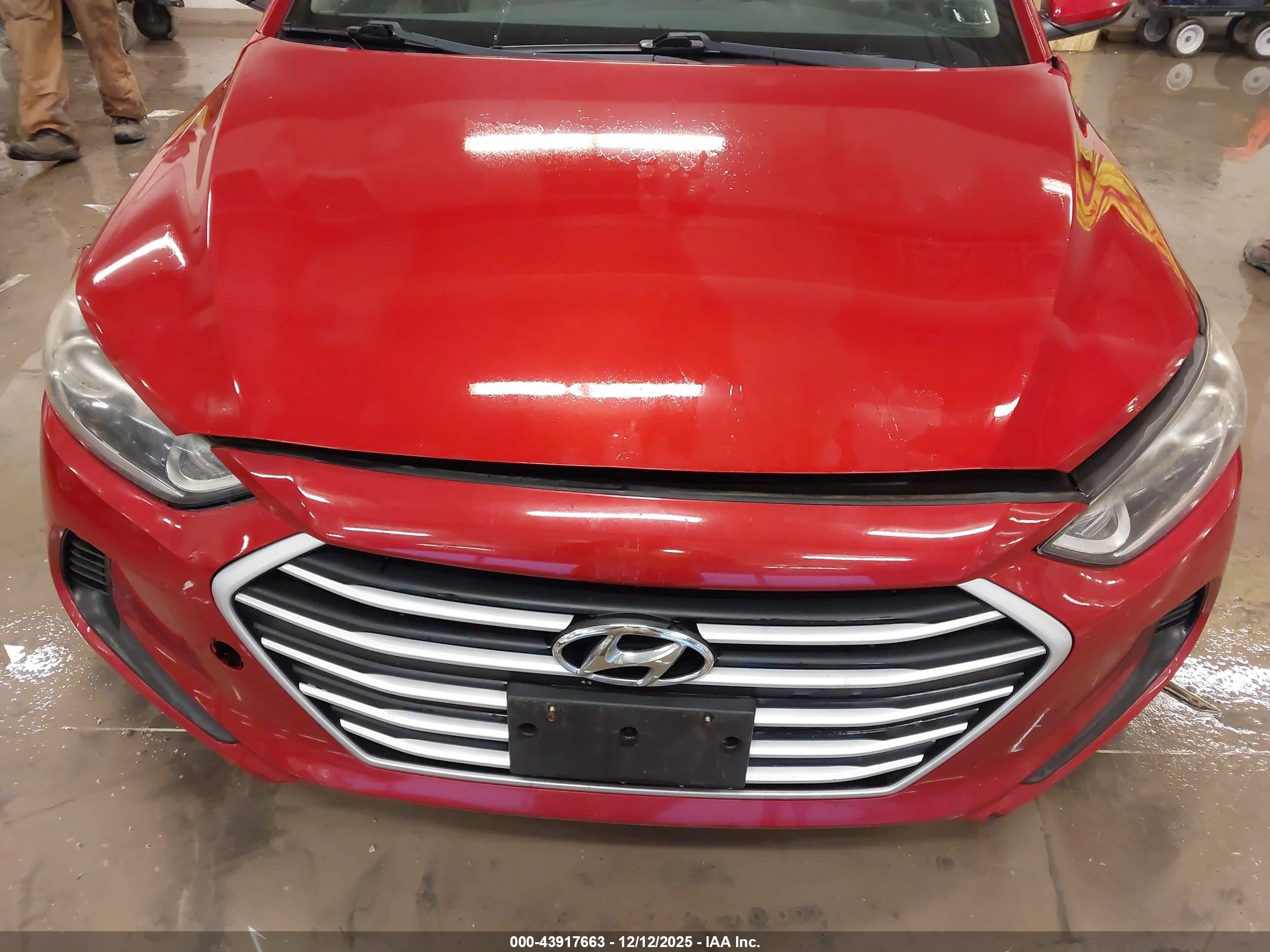 HYUNDAI ELANTRA image 6