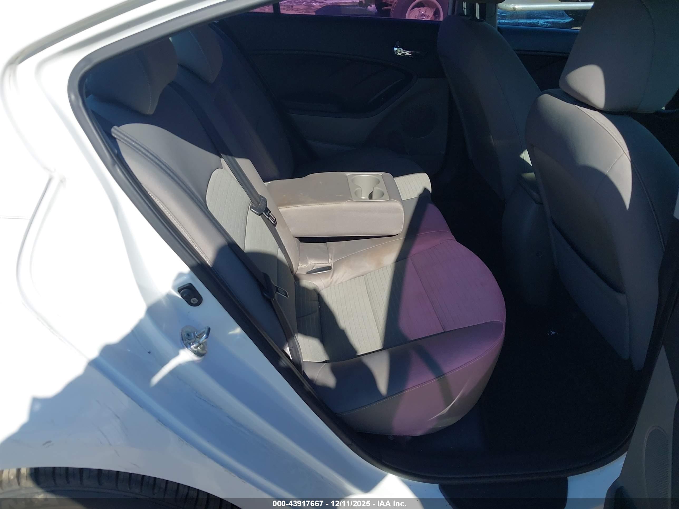 KIA FORTE image 8
