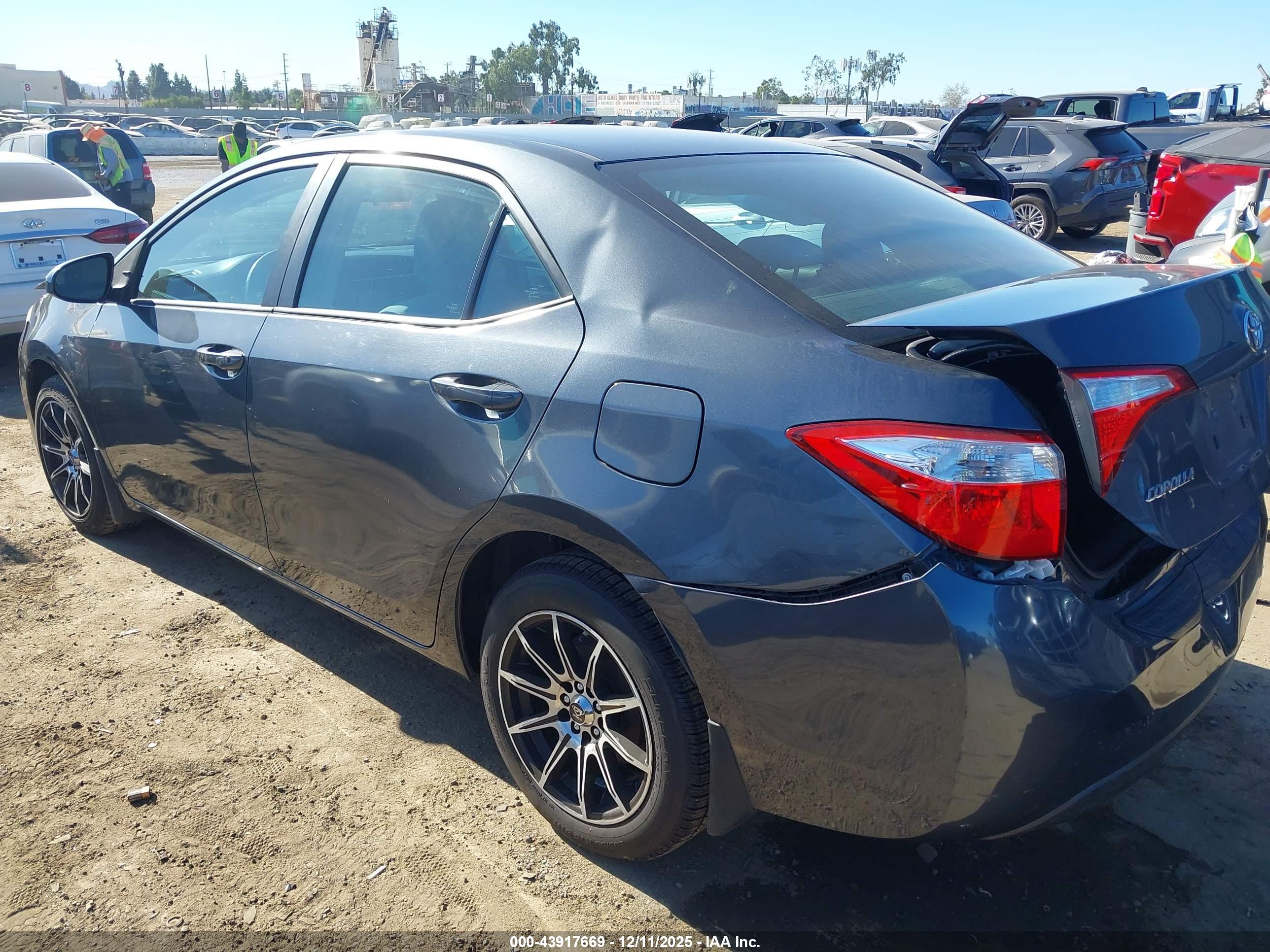 TOYOTA COROLLA image 3