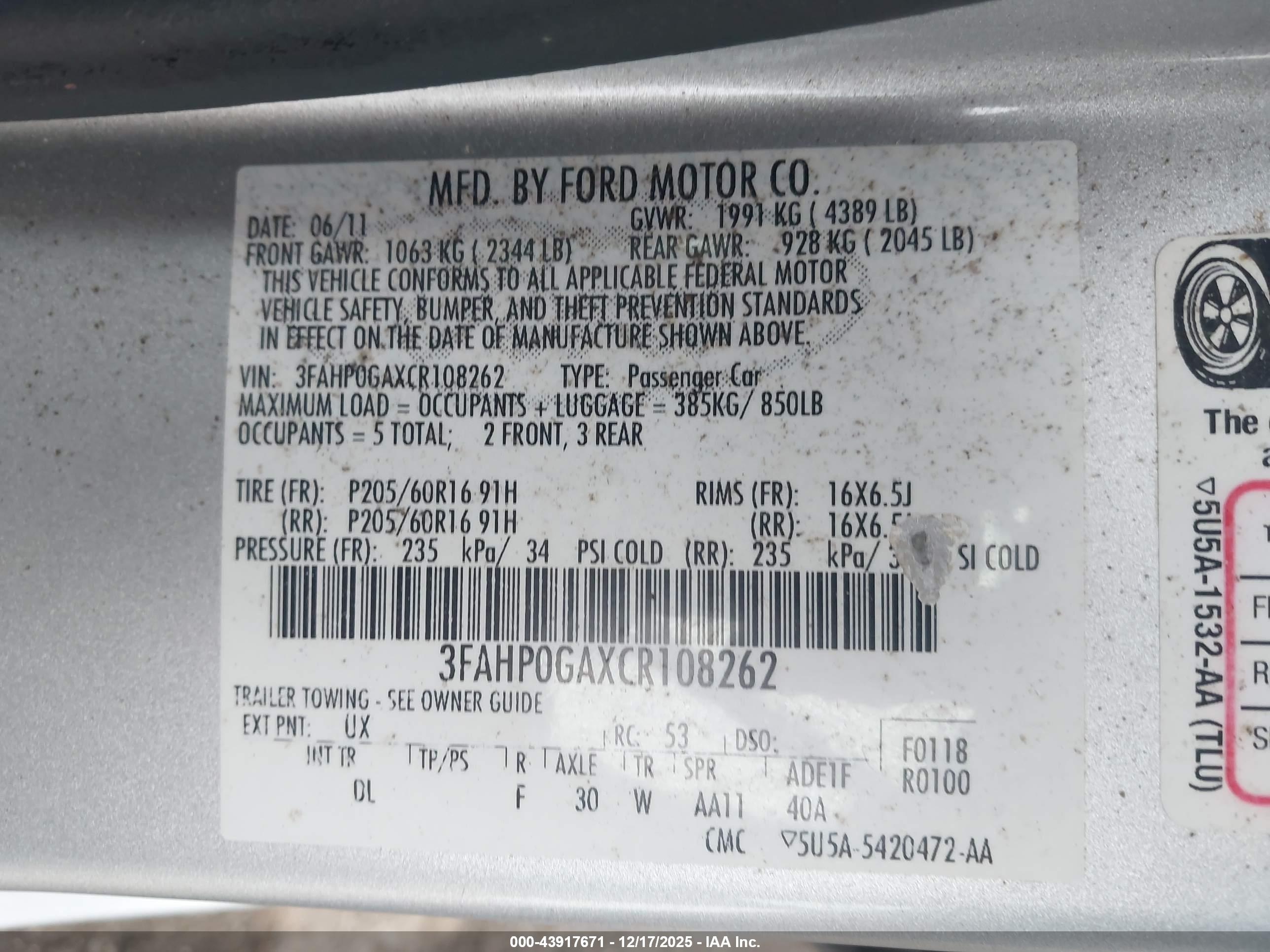 FORD FUSION image 9