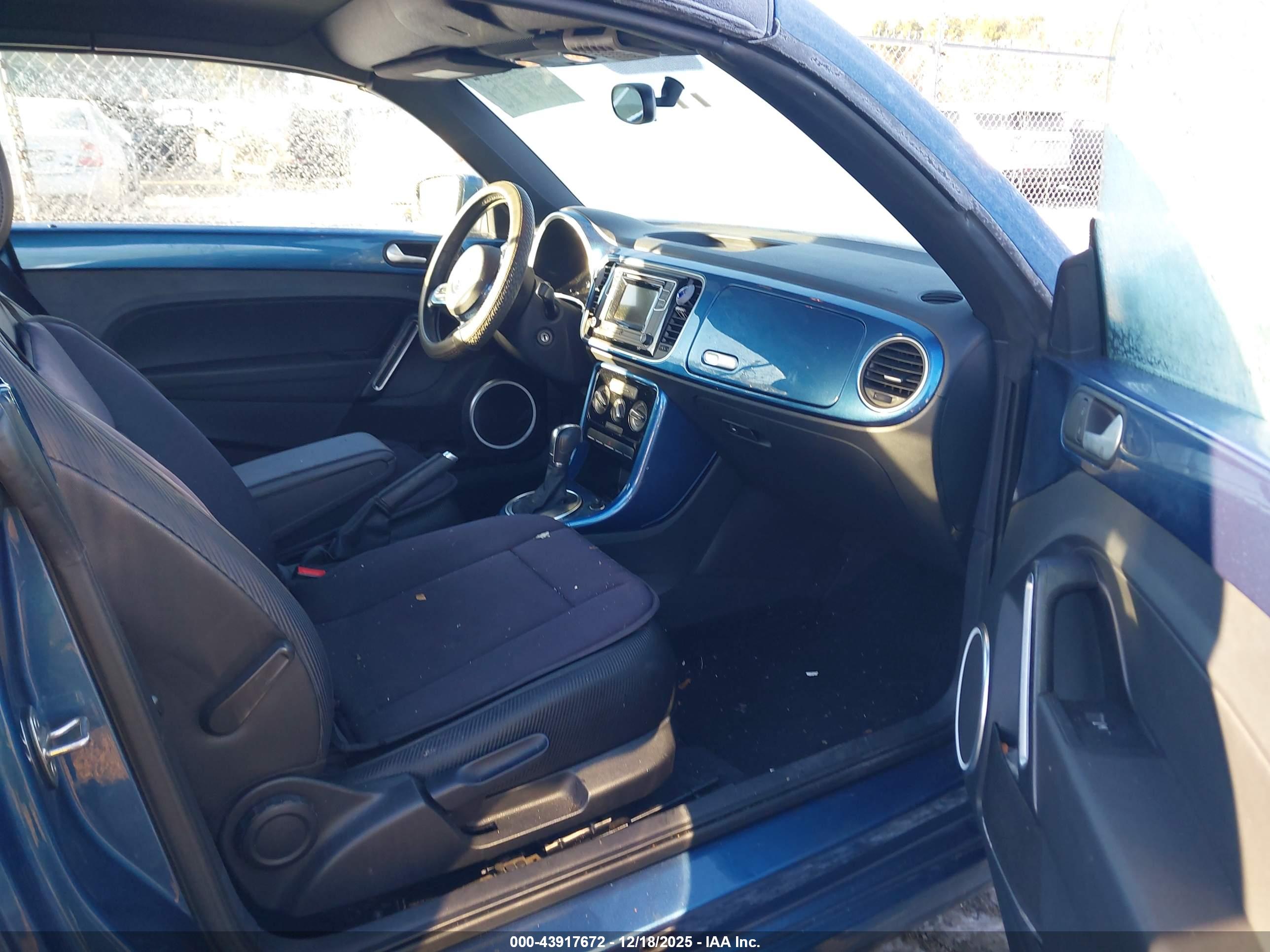 VOLKSWAGEN BEETLE image 5