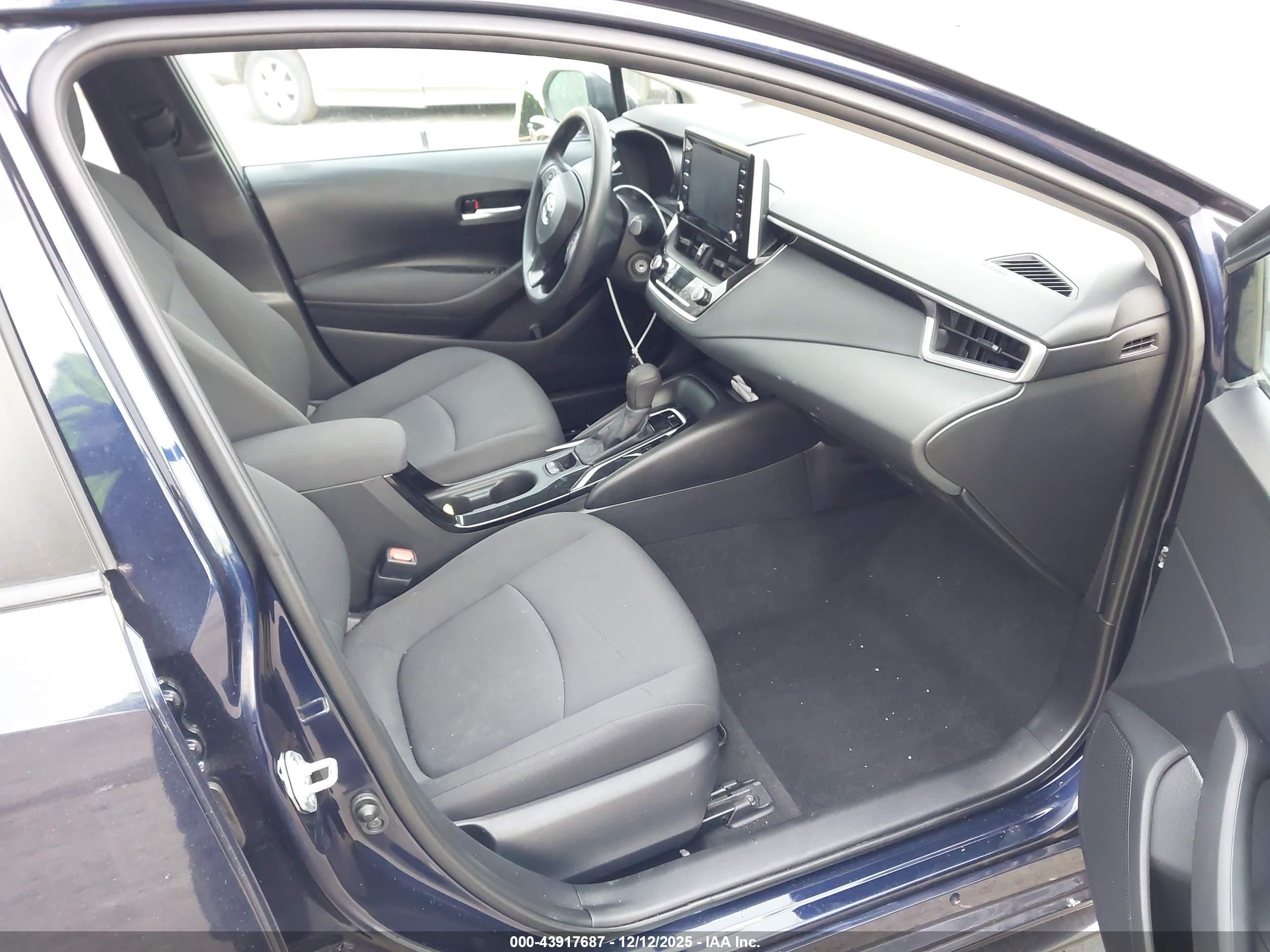 TOYOTA COROLLA image 5