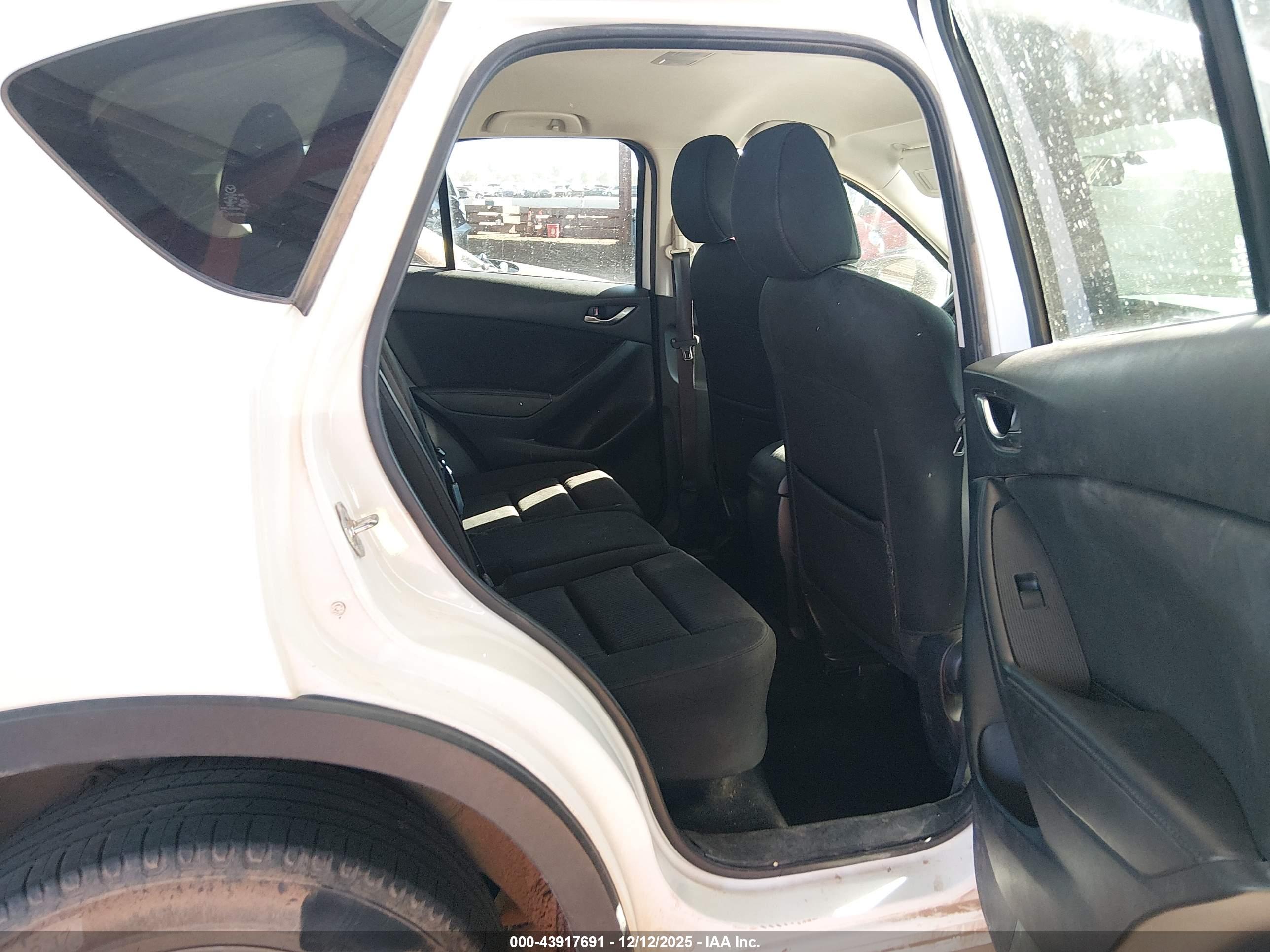 MAZDA CX-5 image 8