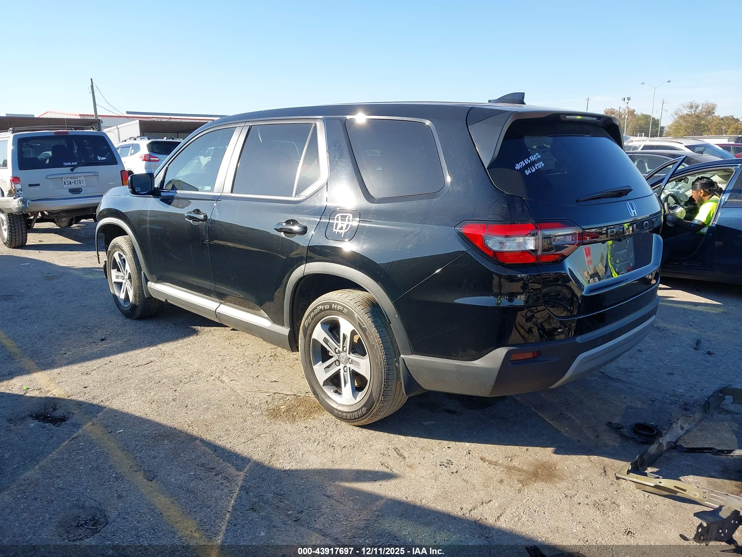 HONDA PILOT image 3