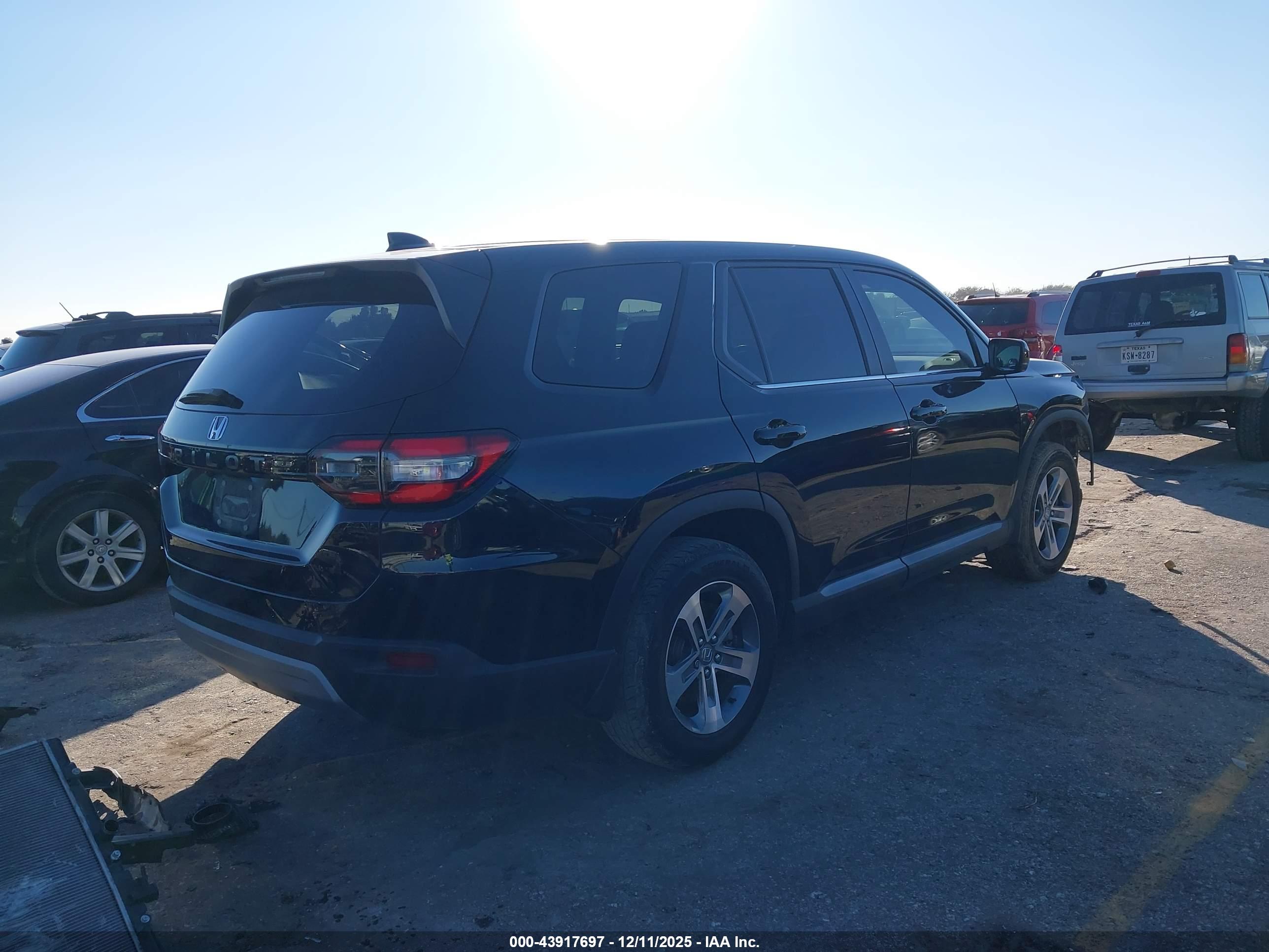 HONDA PILOT image 4