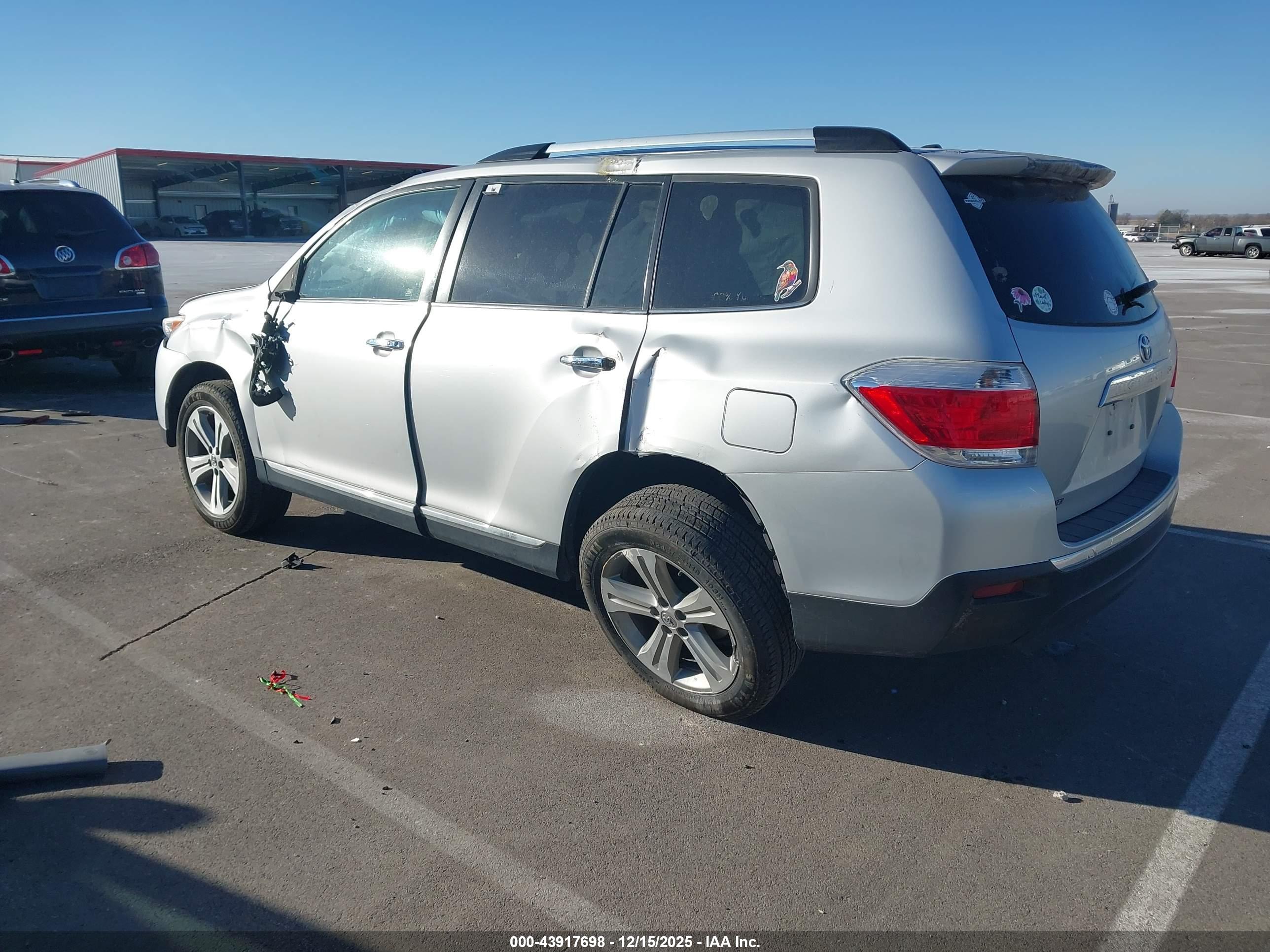 TOYOTA HIGHLANDER image 3