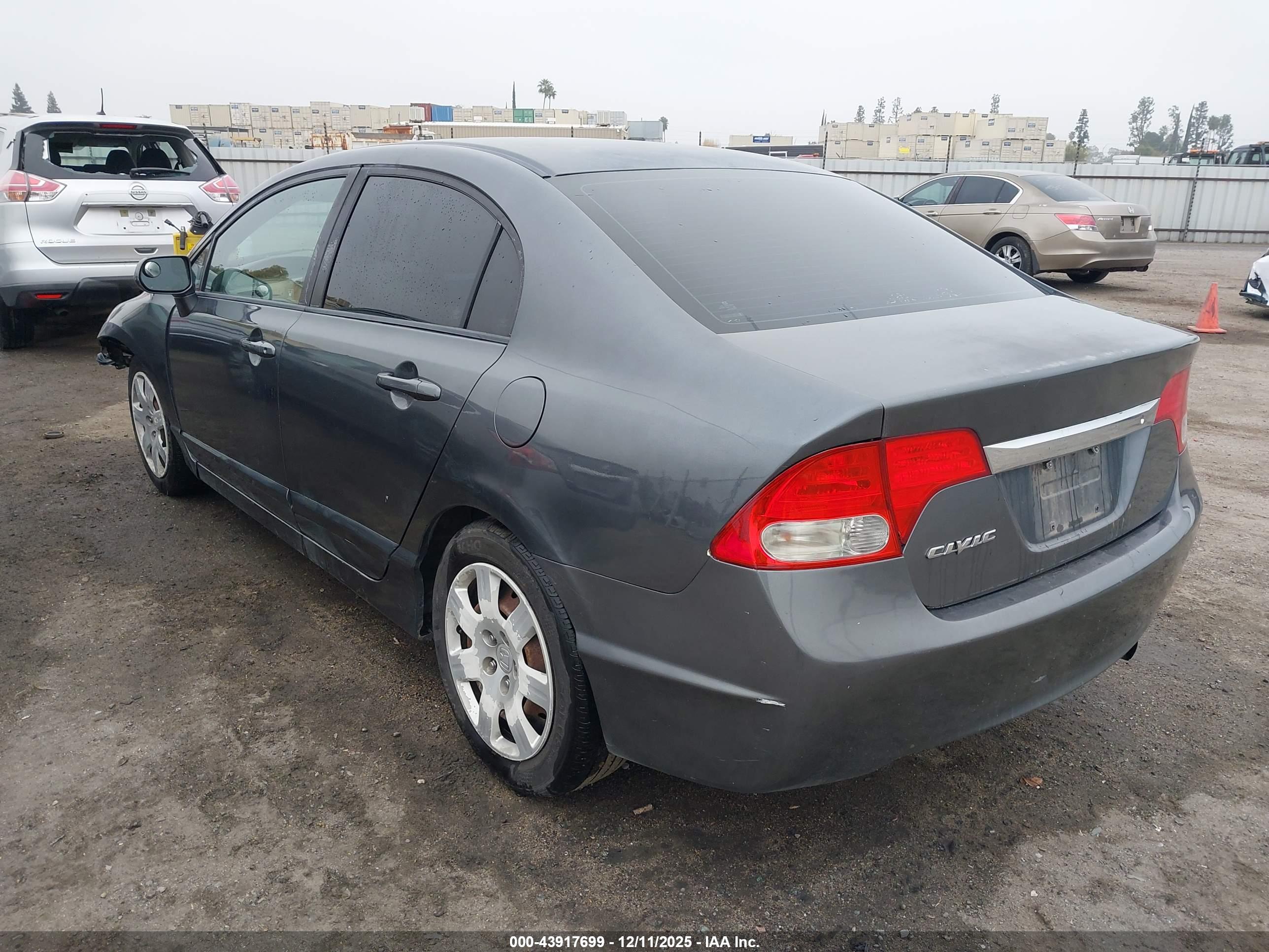 HONDA CIVIC image 3