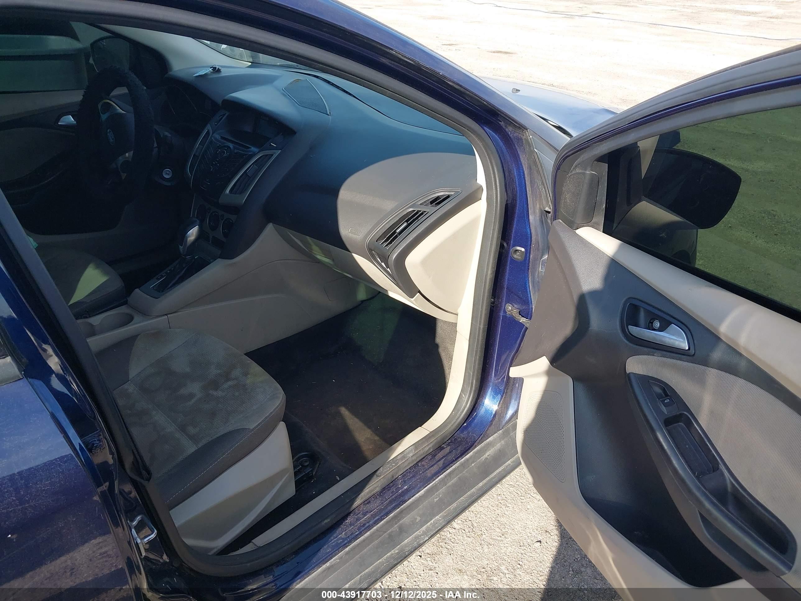FORD FOCUS image 5