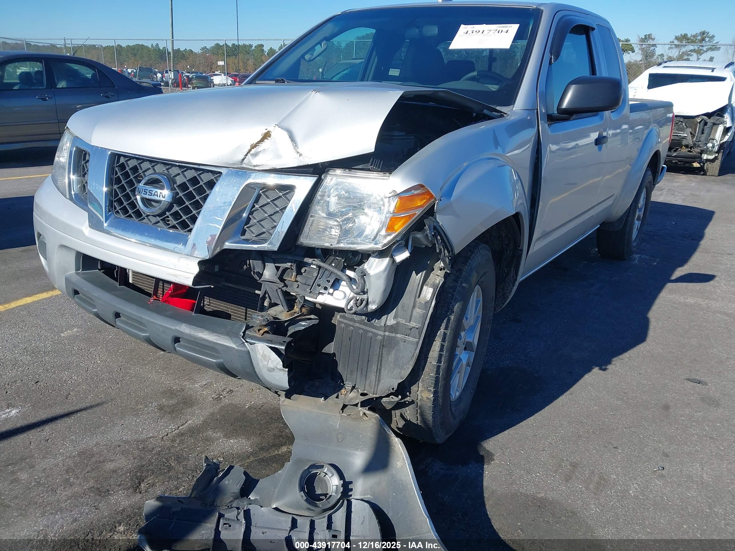 NISSAN FRONTIER image 6