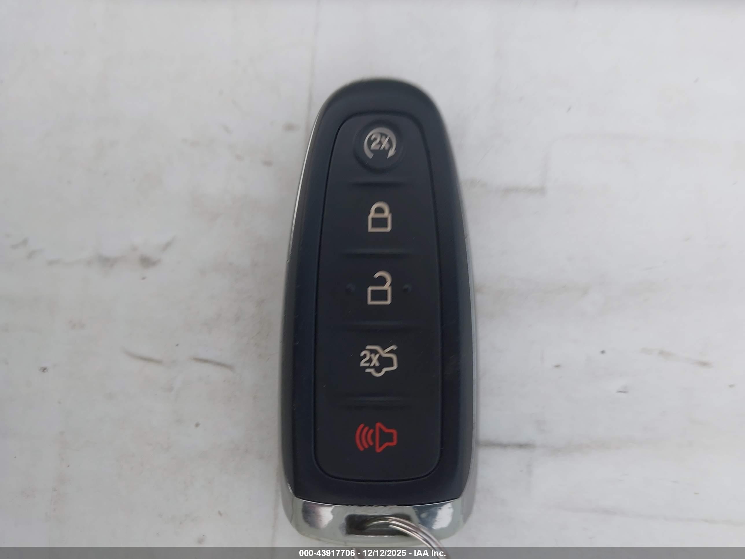 FORD ESCAPE image 11