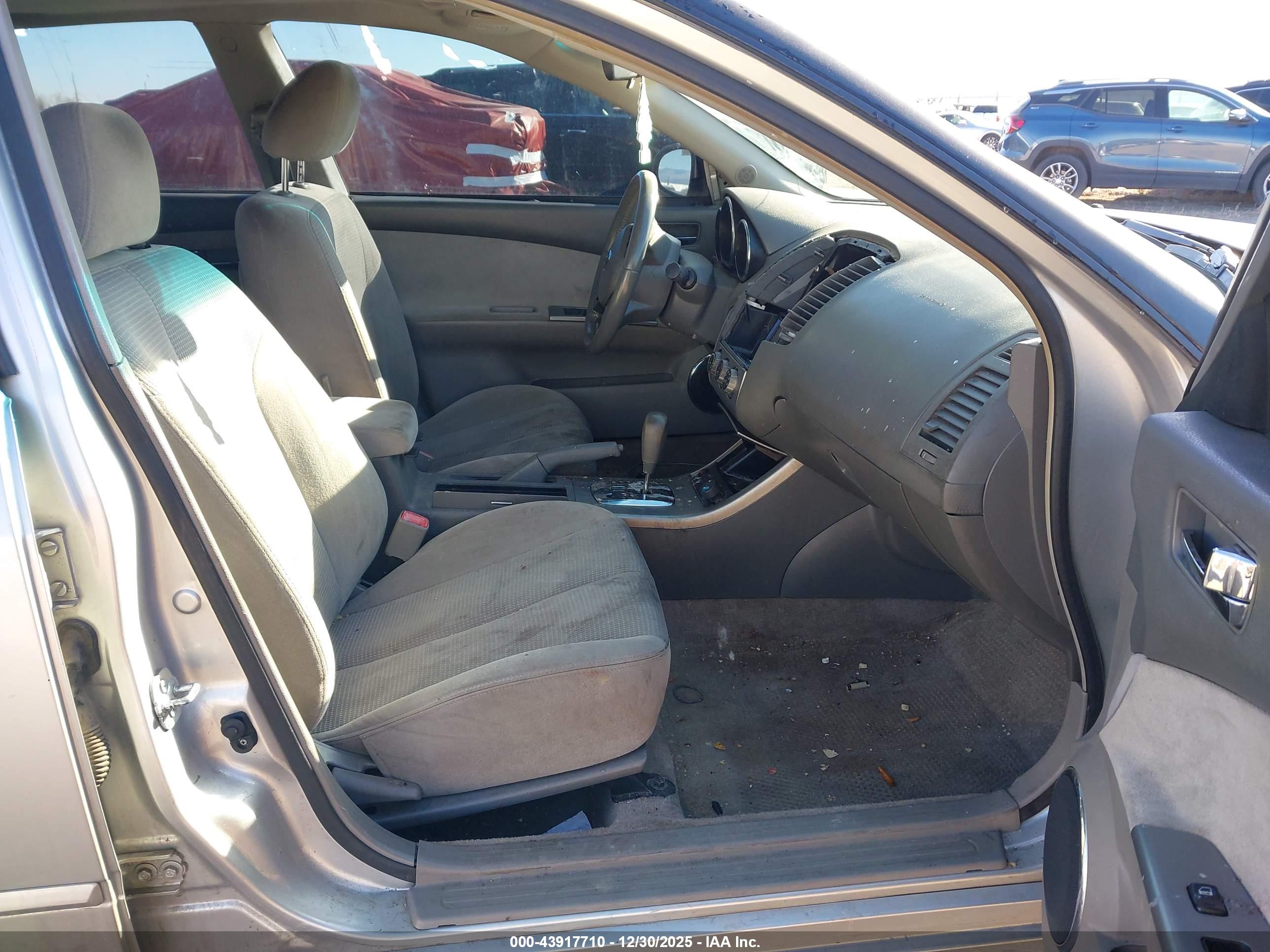 NISSAN ALTIMA image 5