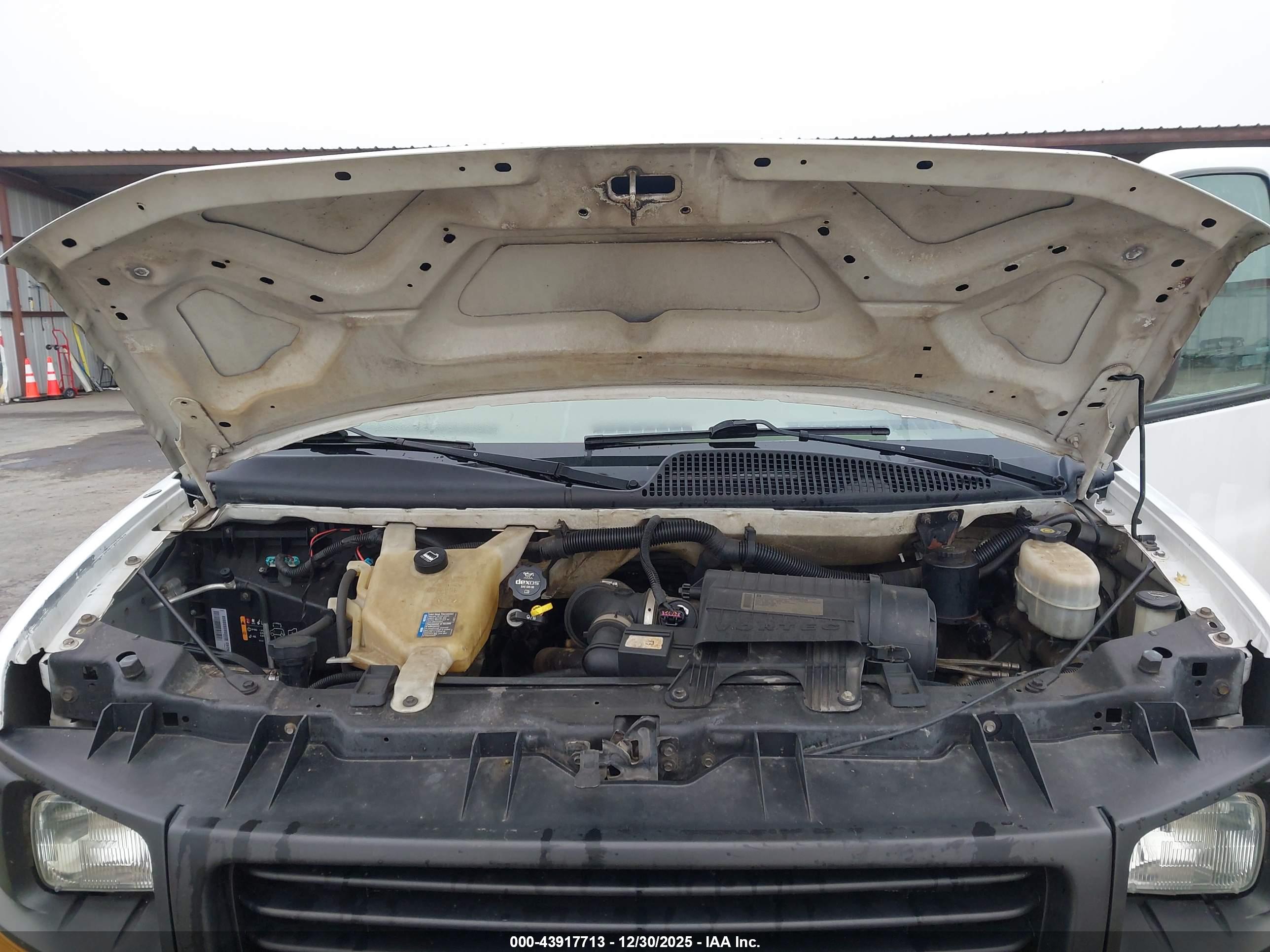GMC SAVANA image 10