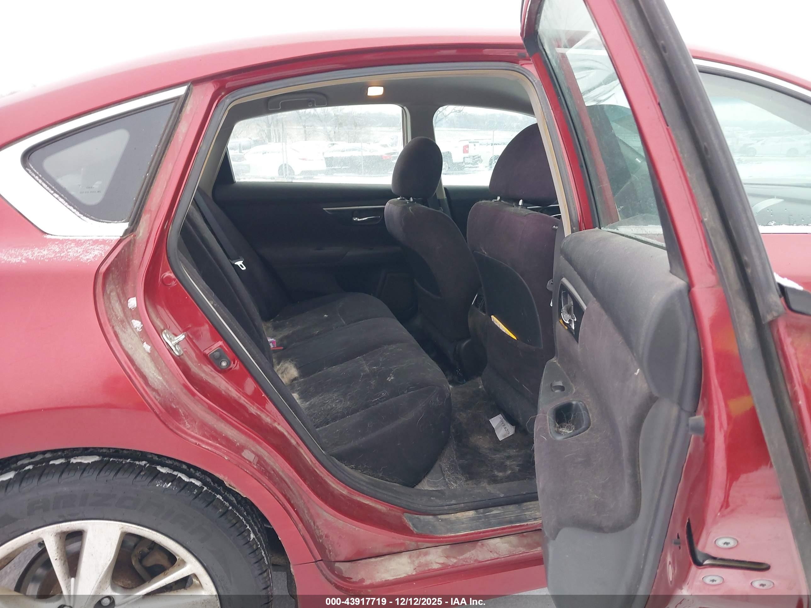 NISSAN ALTIMA image 8