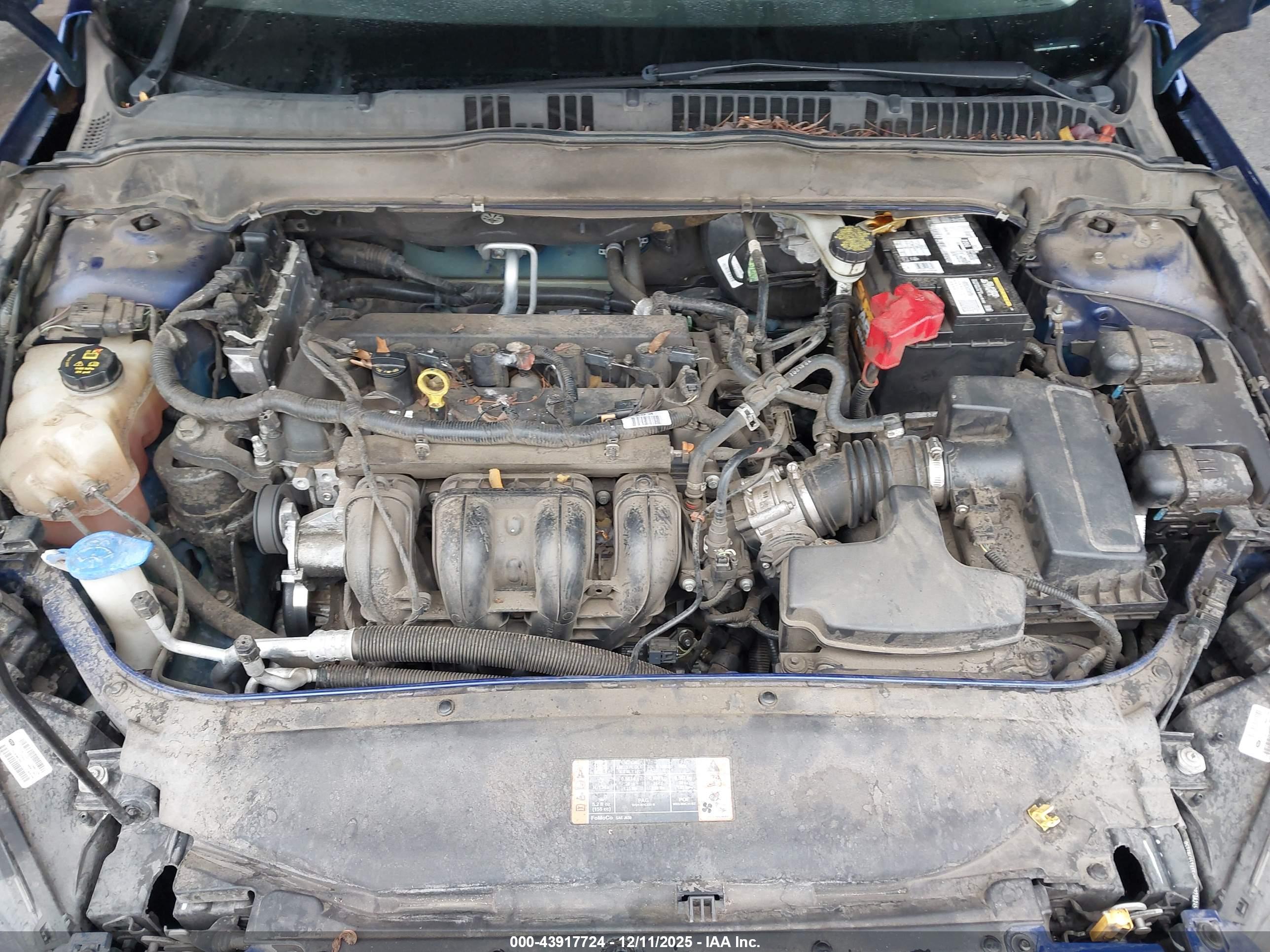 FORD FUSION image 10
