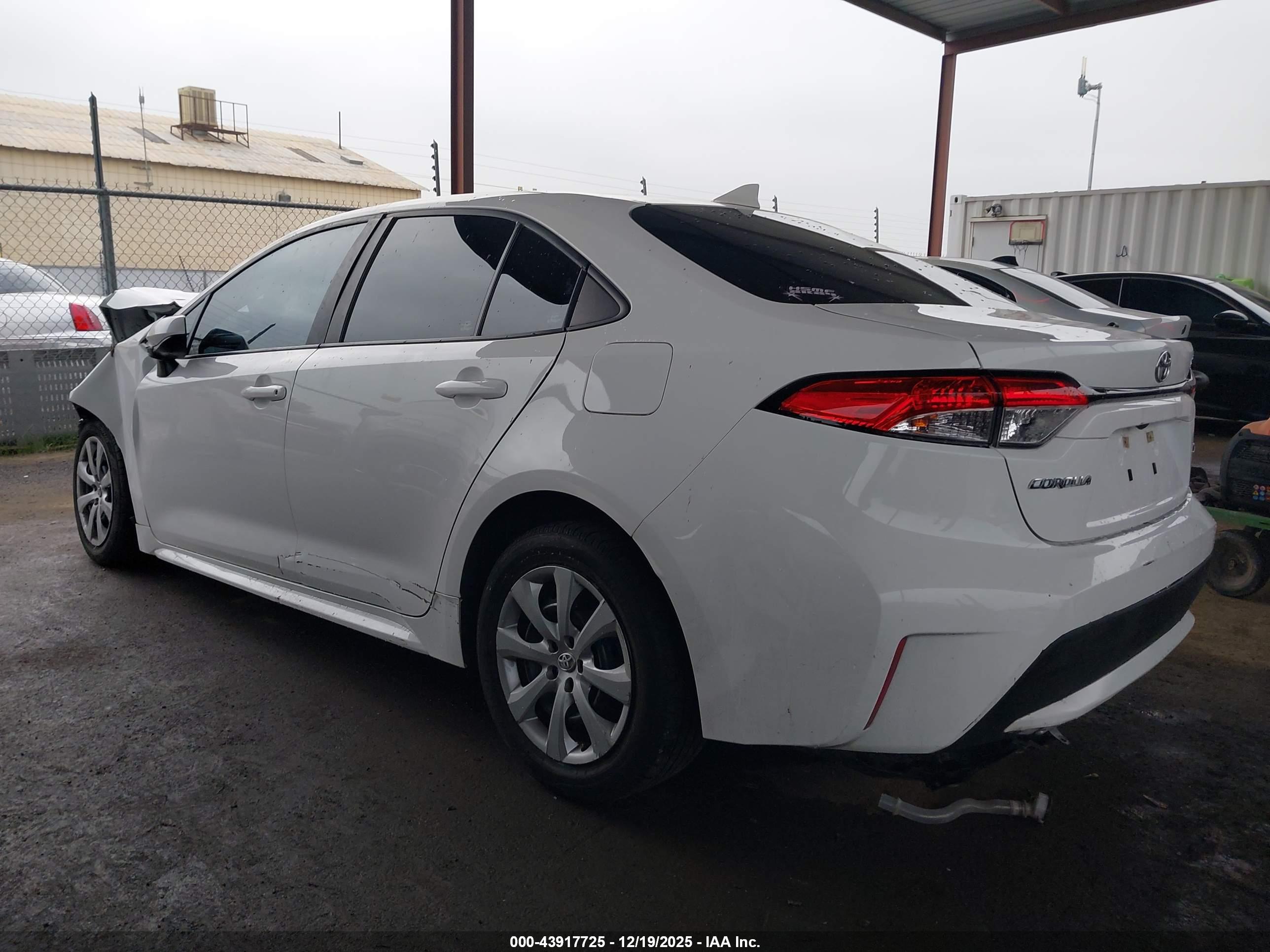TOYOTA COROLLA image 3