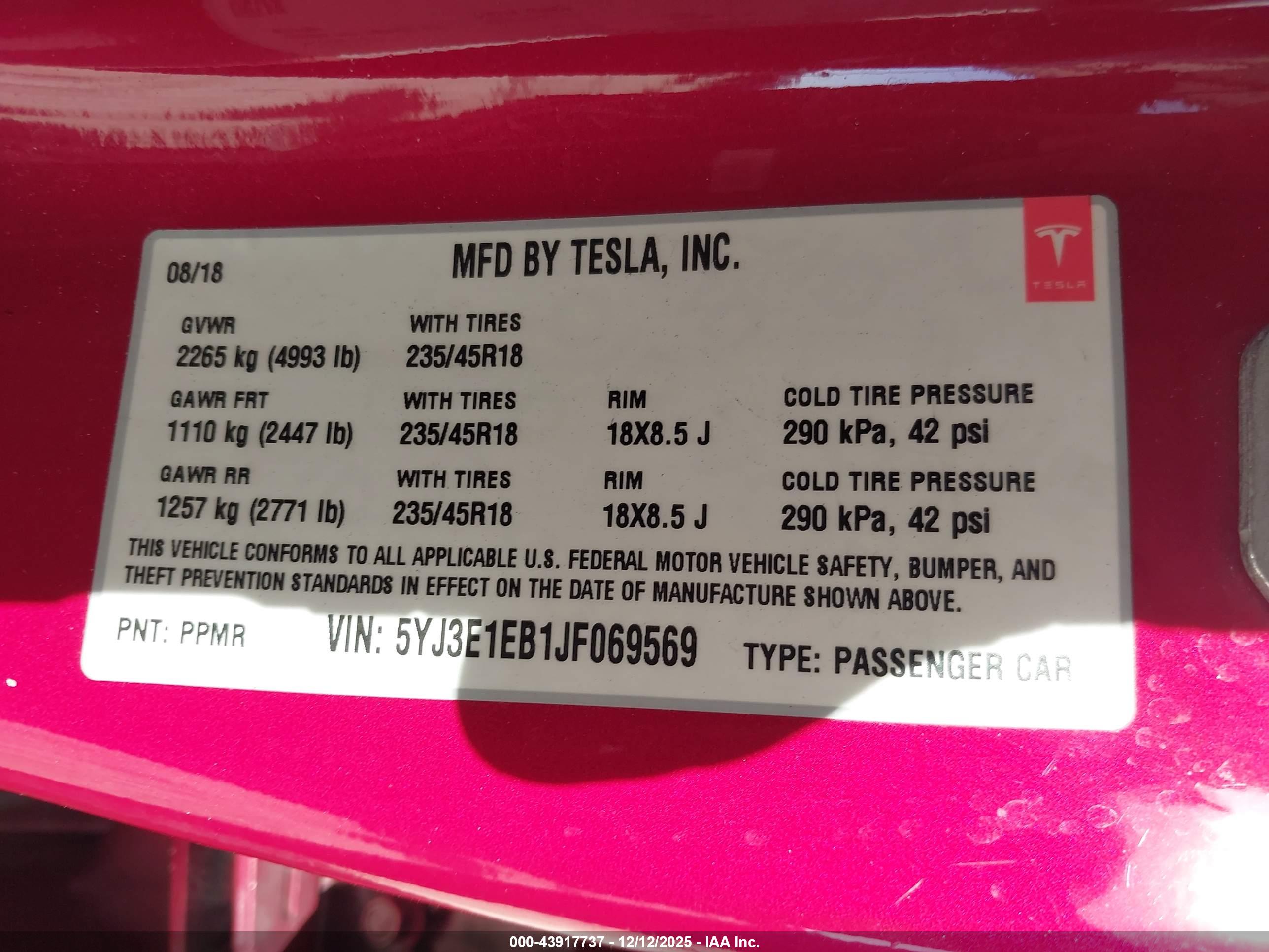 TESLA MODEL image 9