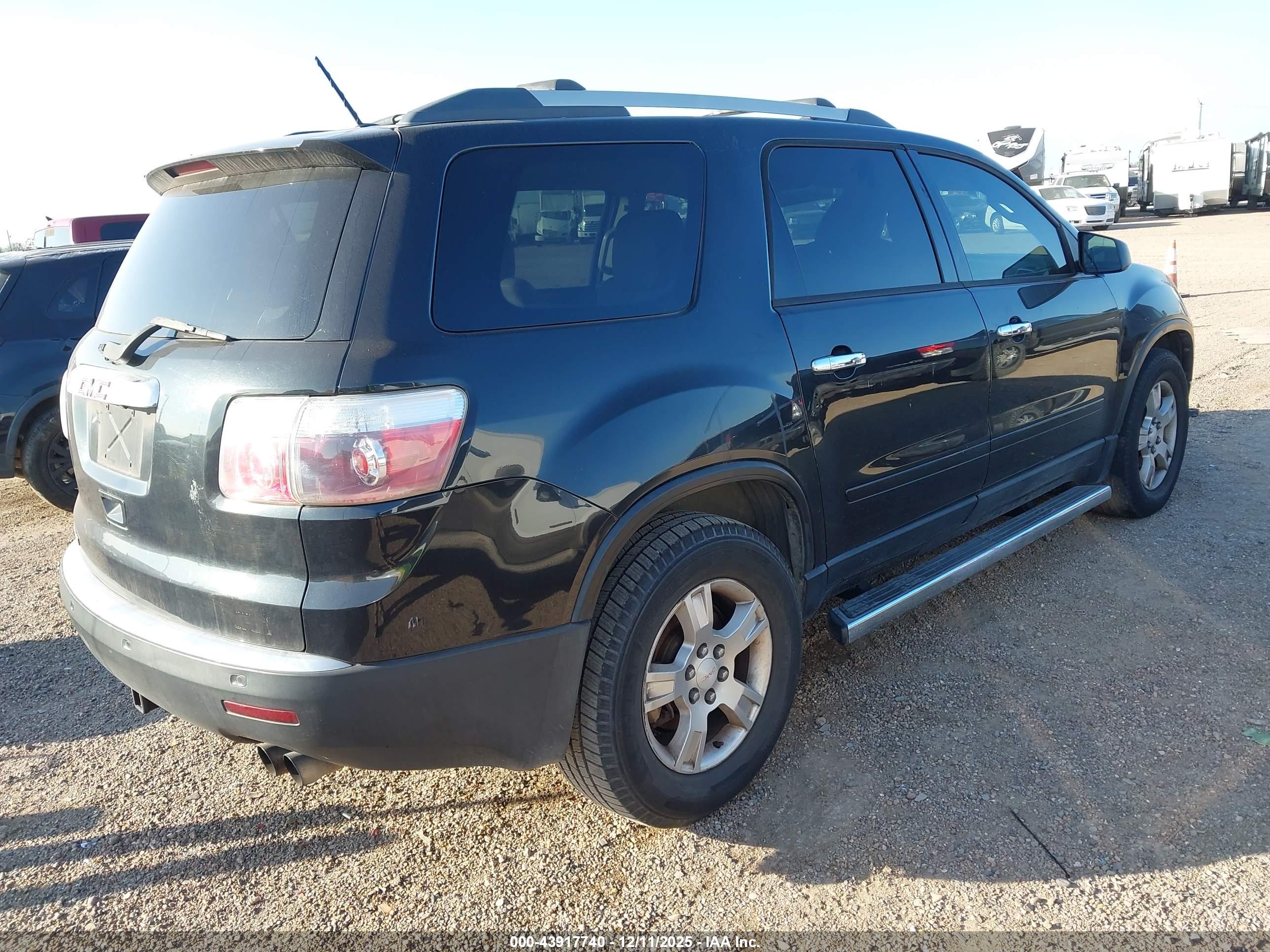 GMC ACADIA image 4