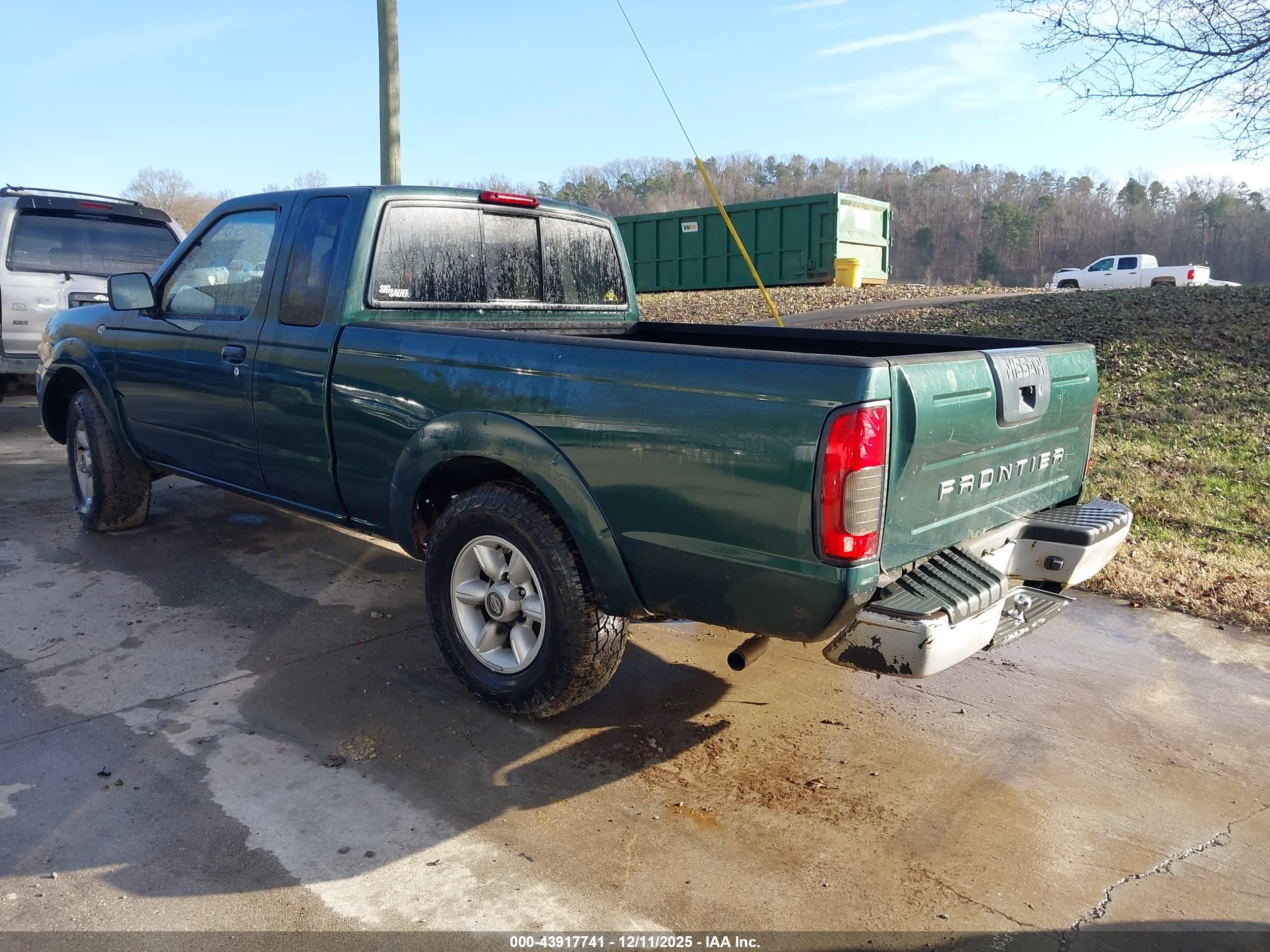NISSAN FRONTIER image 3