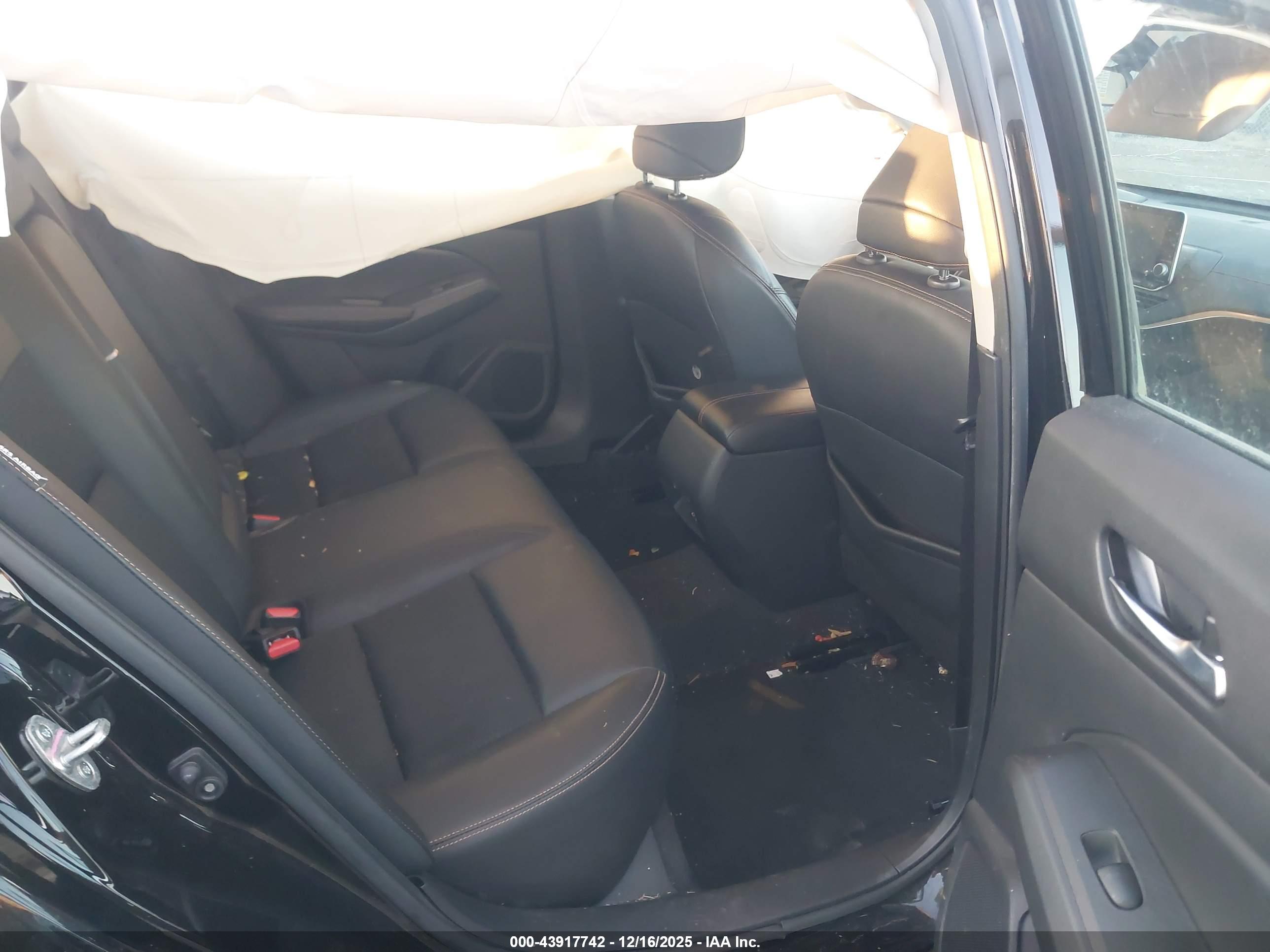 NISSAN ALTIMA image 8