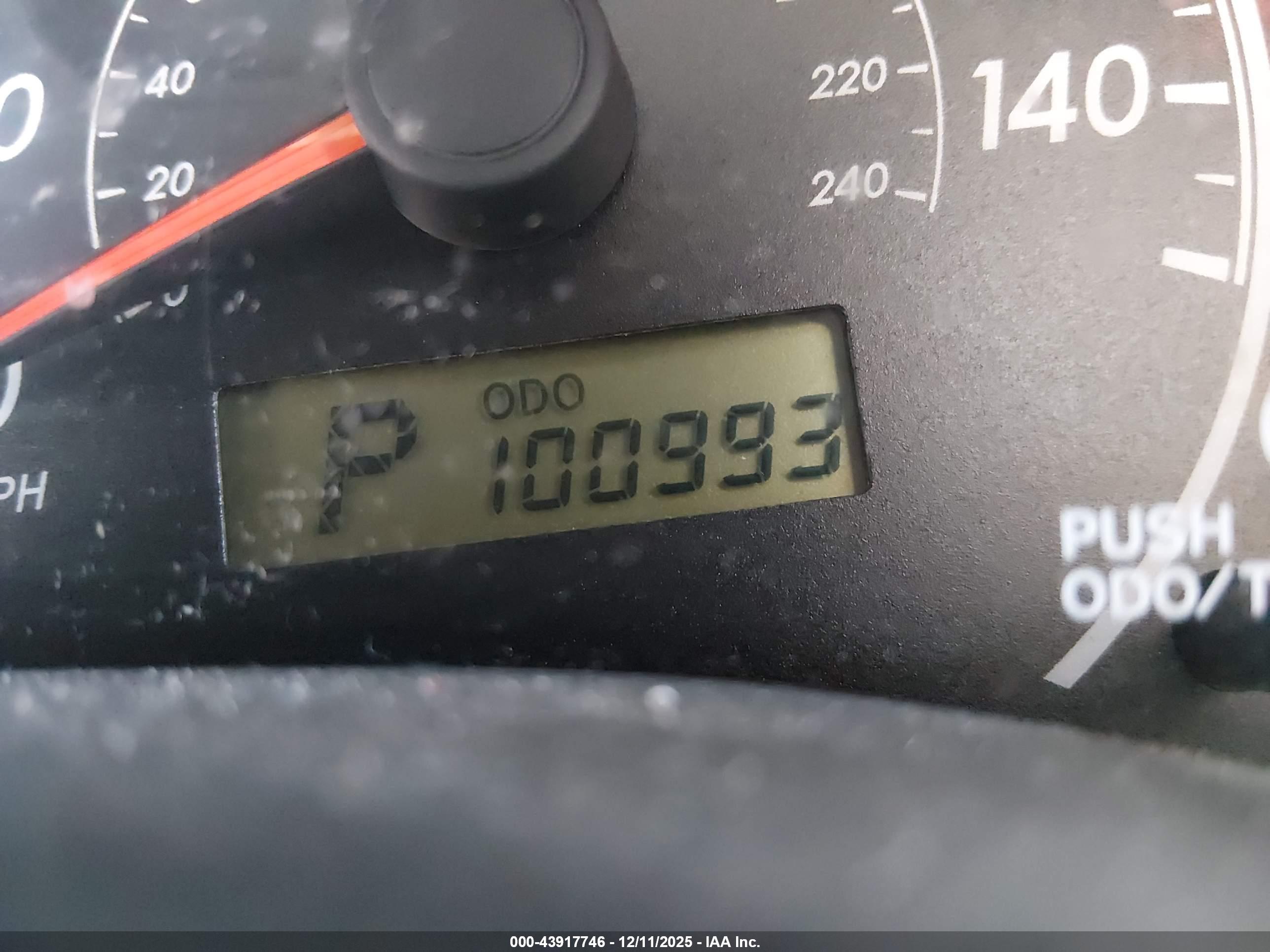 TOYOTA COROLLA image 7