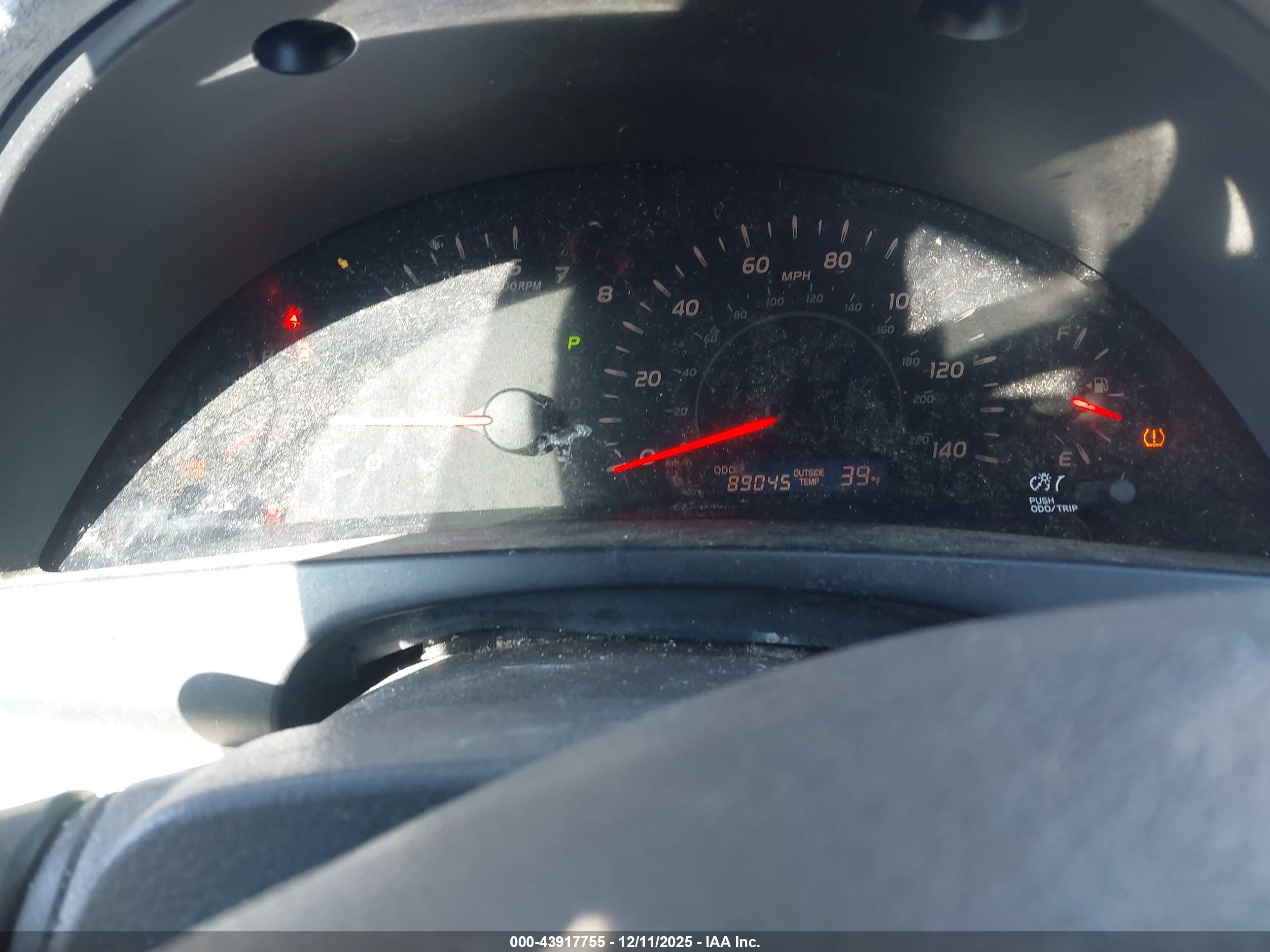 TOYOTA CAMRY image 7