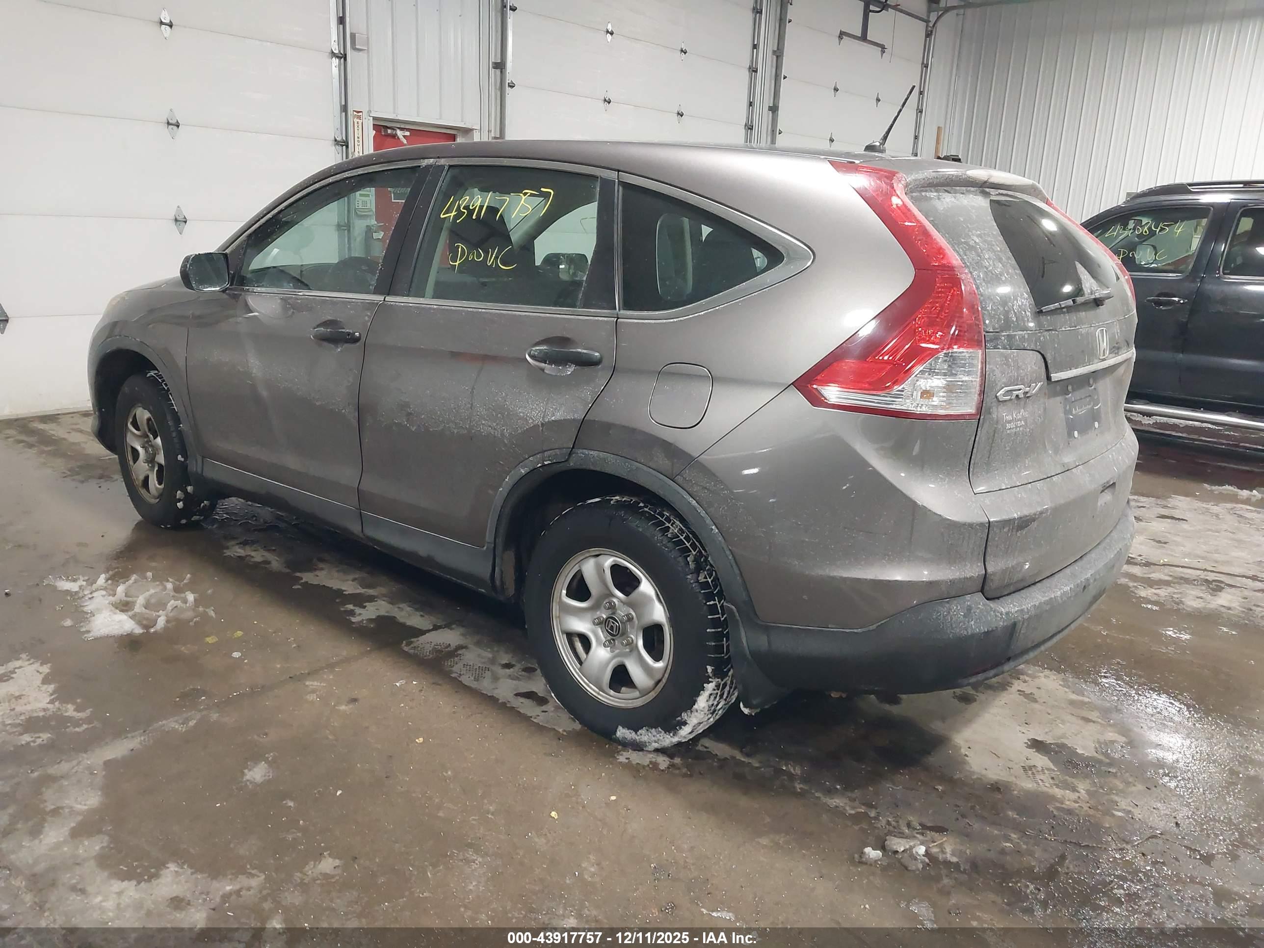 HONDA CR-V image 3