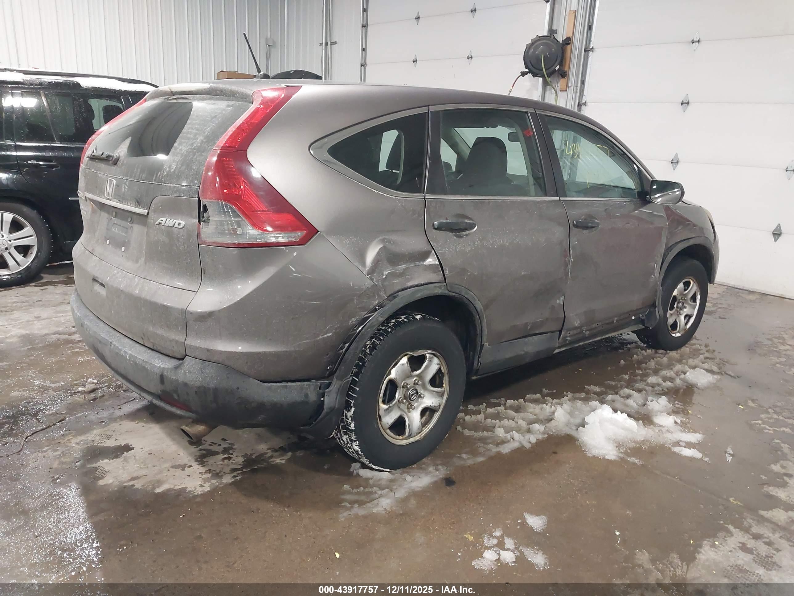 HONDA CR-V image 4