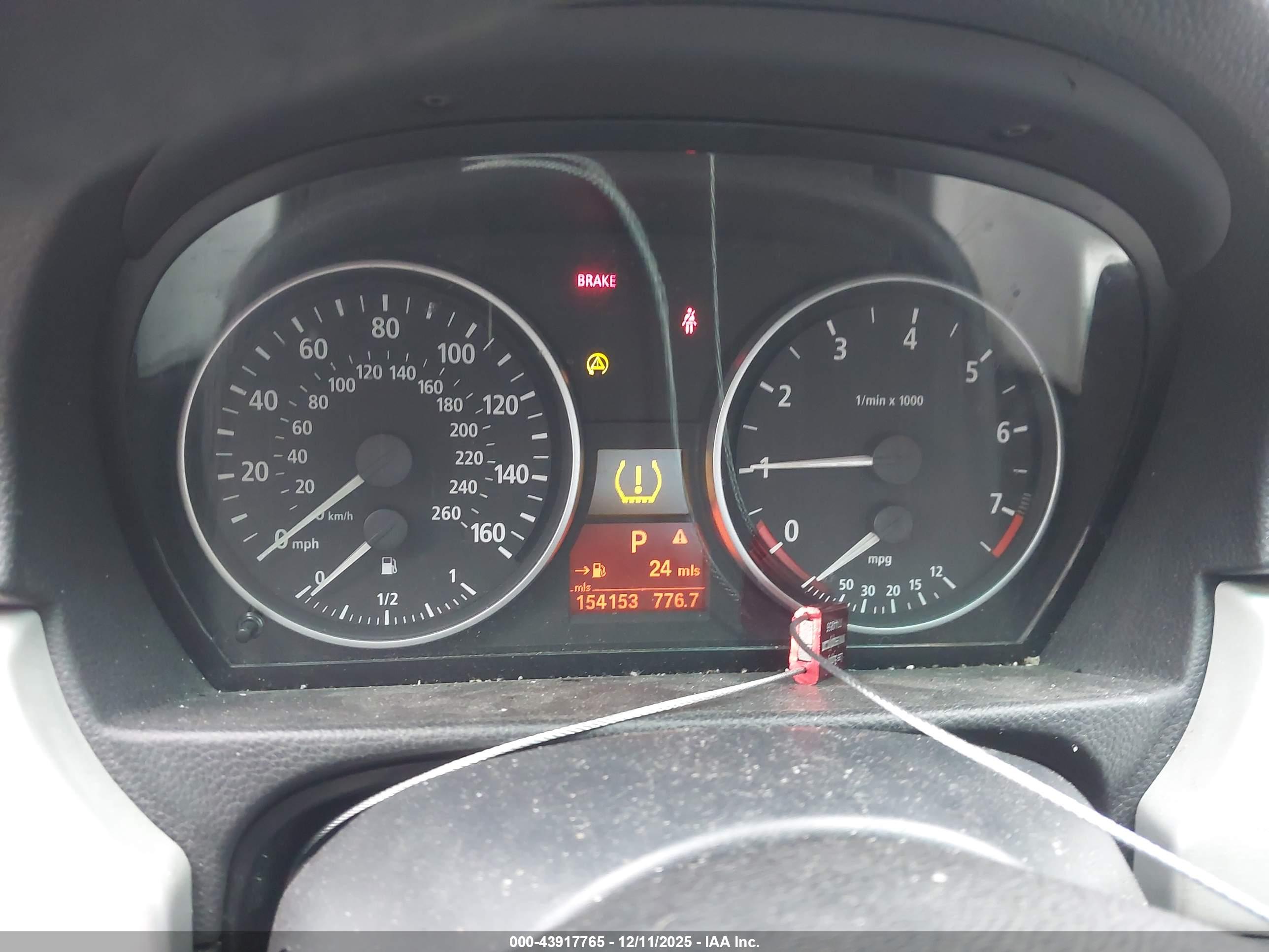 BMW 330I image 7