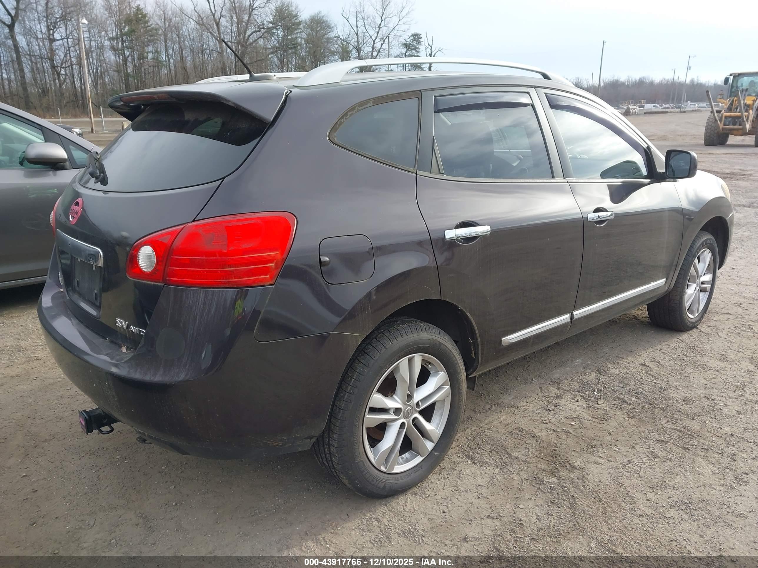 NISSAN ROGUE image 4