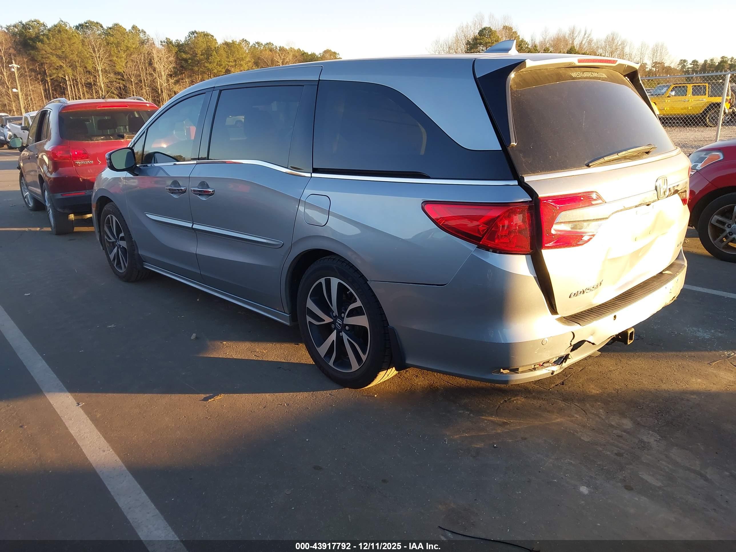HONDA ODYSSEY image 3