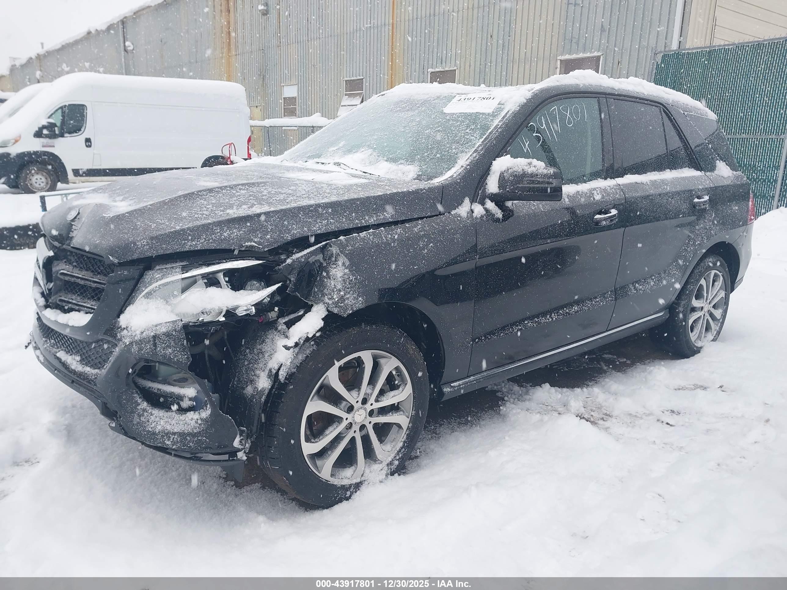 MERCEDES-BENZ GLE image 2