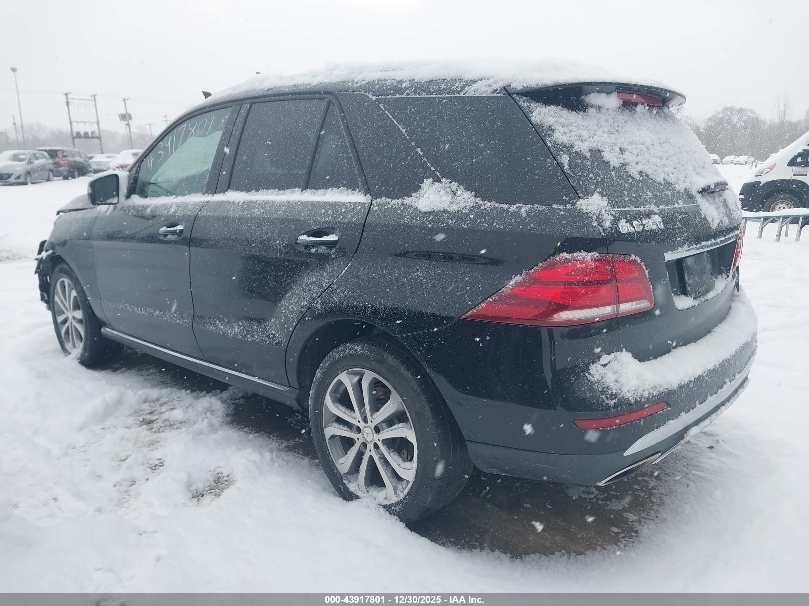 MERCEDES-BENZ GLE image 3