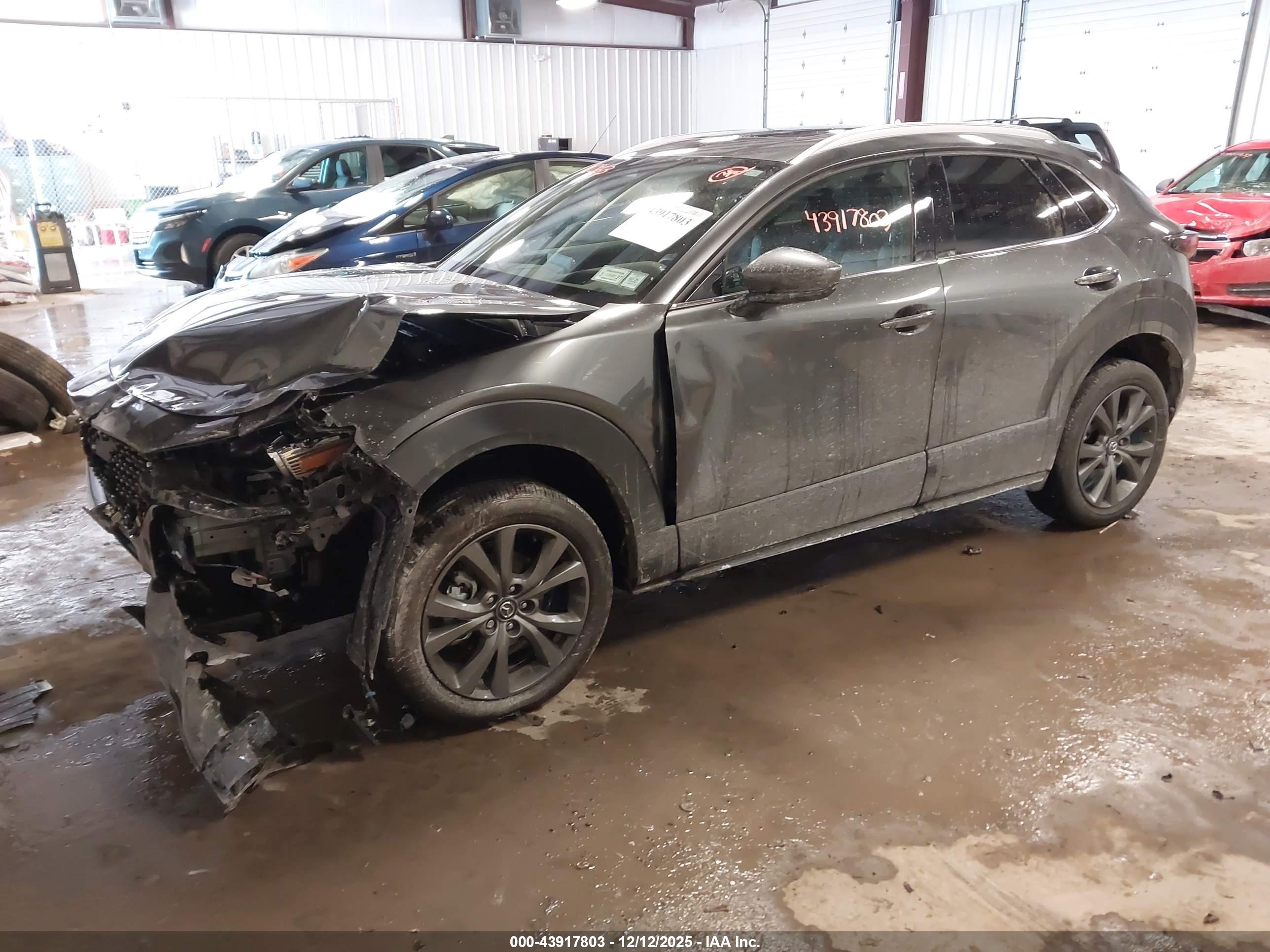 MAZDA CX-30 image 2