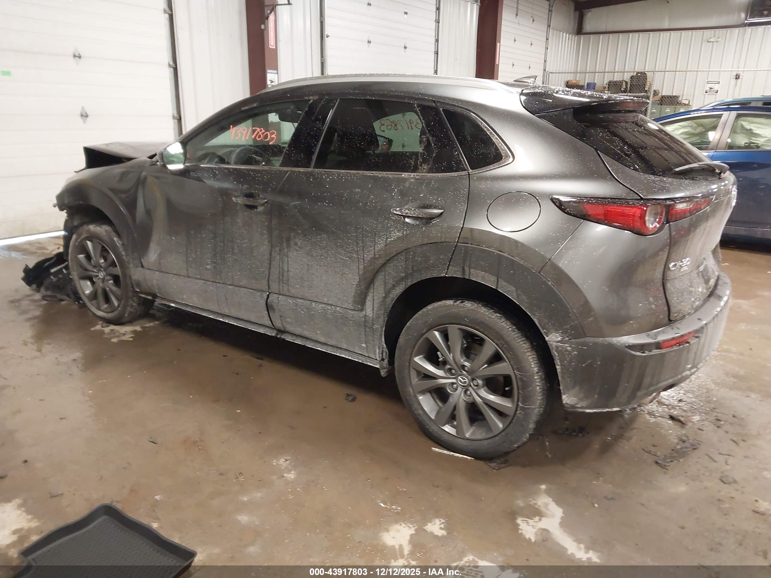 MAZDA CX-30 image 3