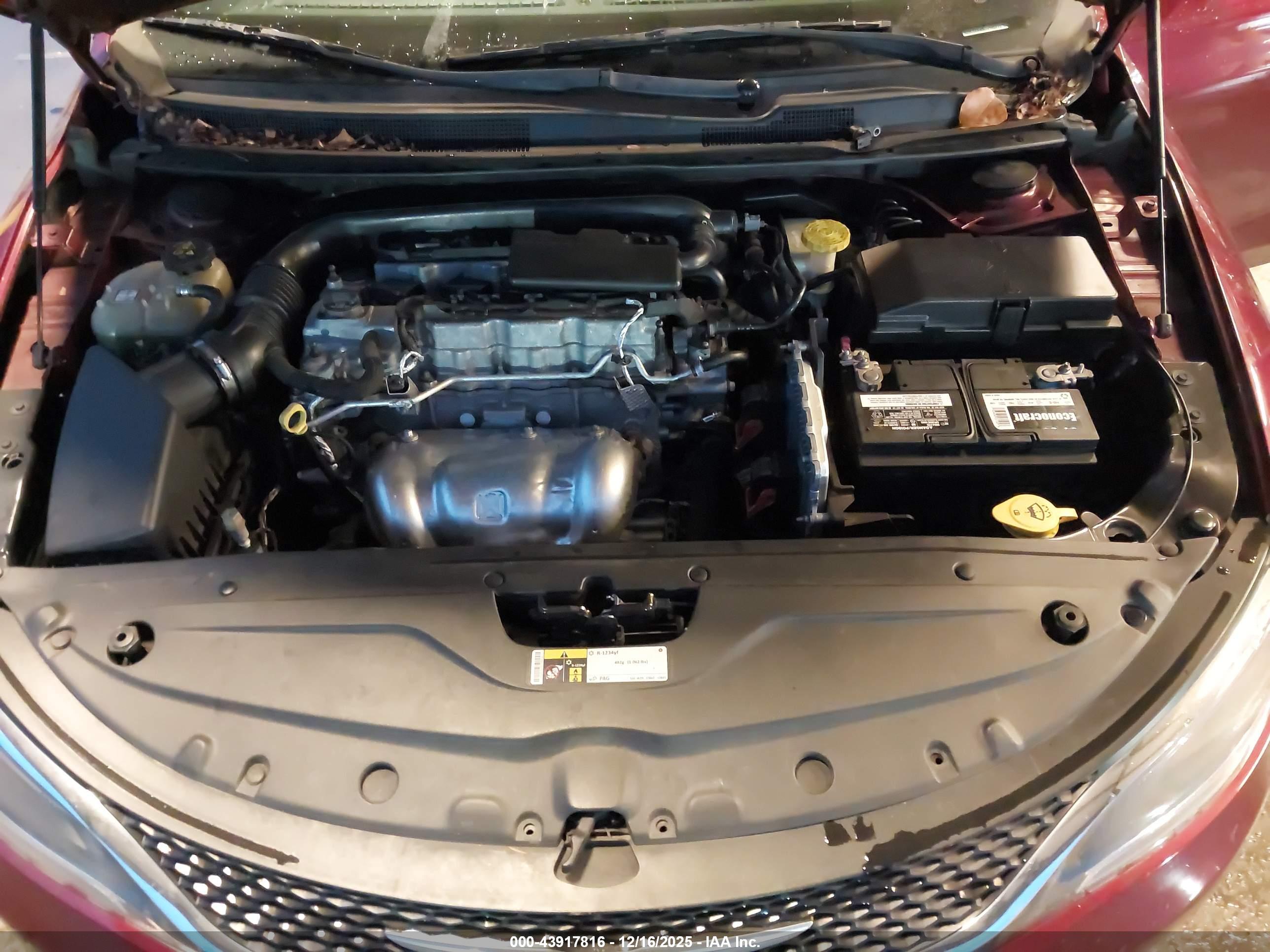 CHRYSLER 200 image 10