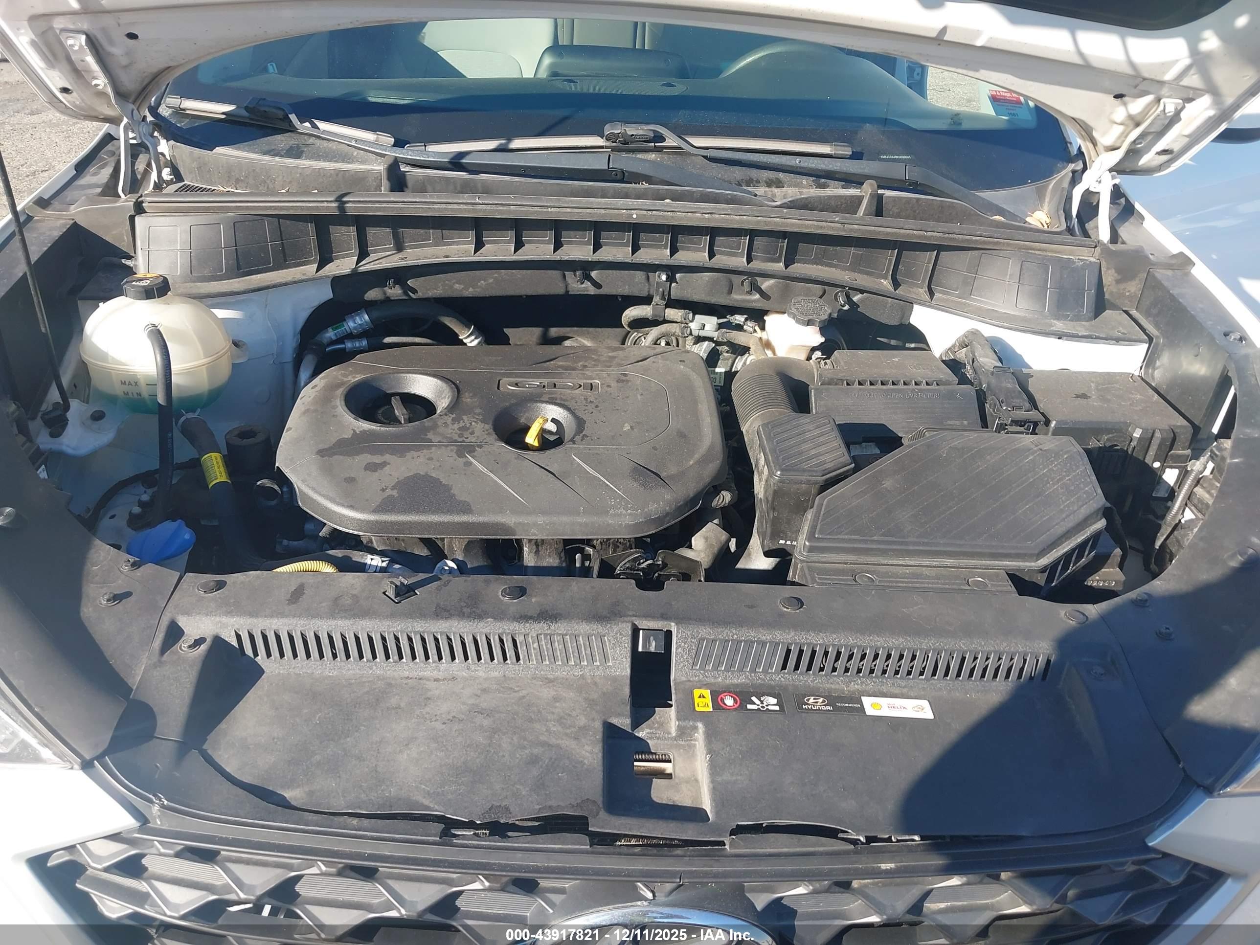 HYUNDAI TUCSON image 10