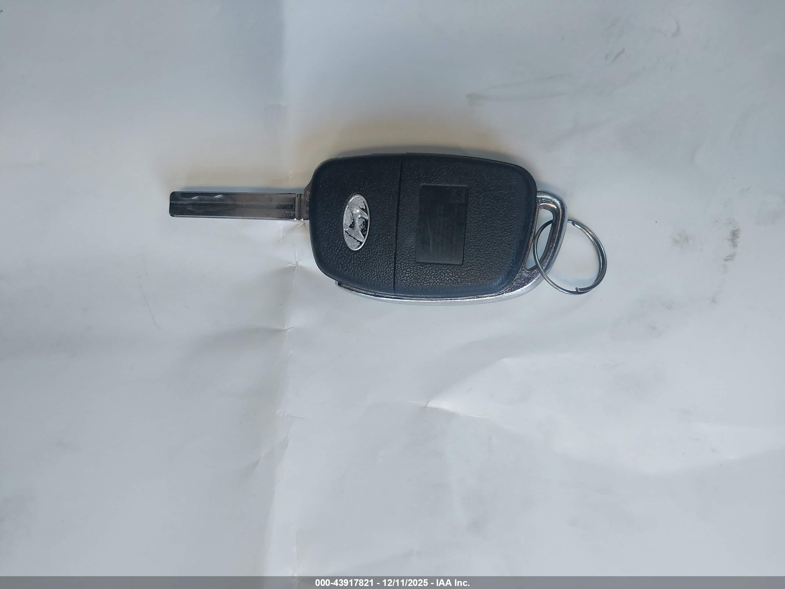 HYUNDAI TUCSON image 11
