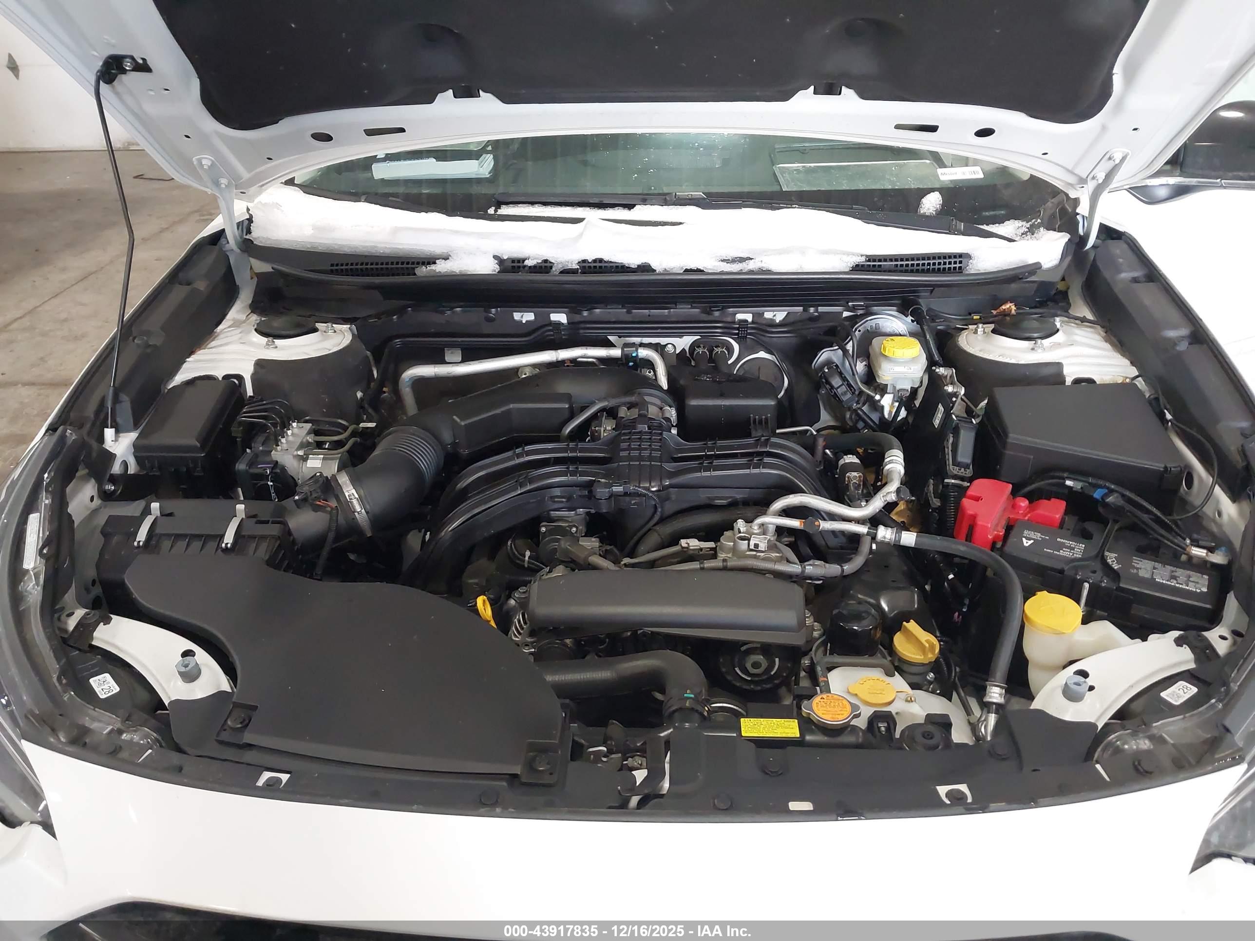 SUBARU OUTBACK image 10