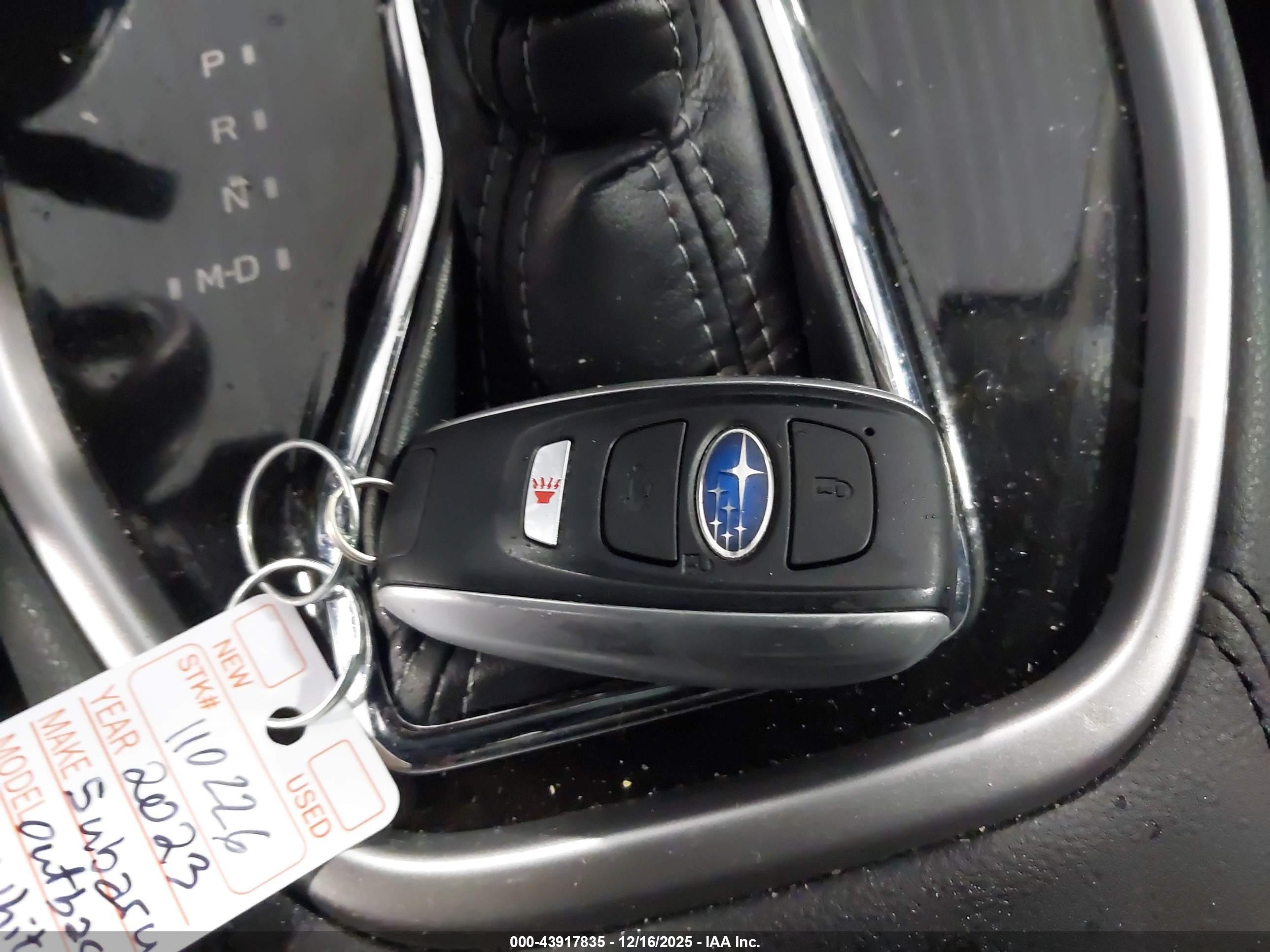 SUBARU OUTBACK image 11