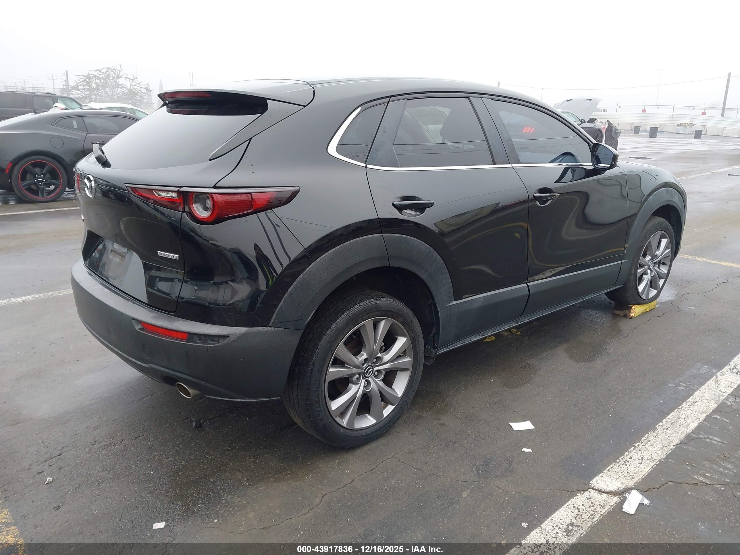 MAZDA CX-30 image 4