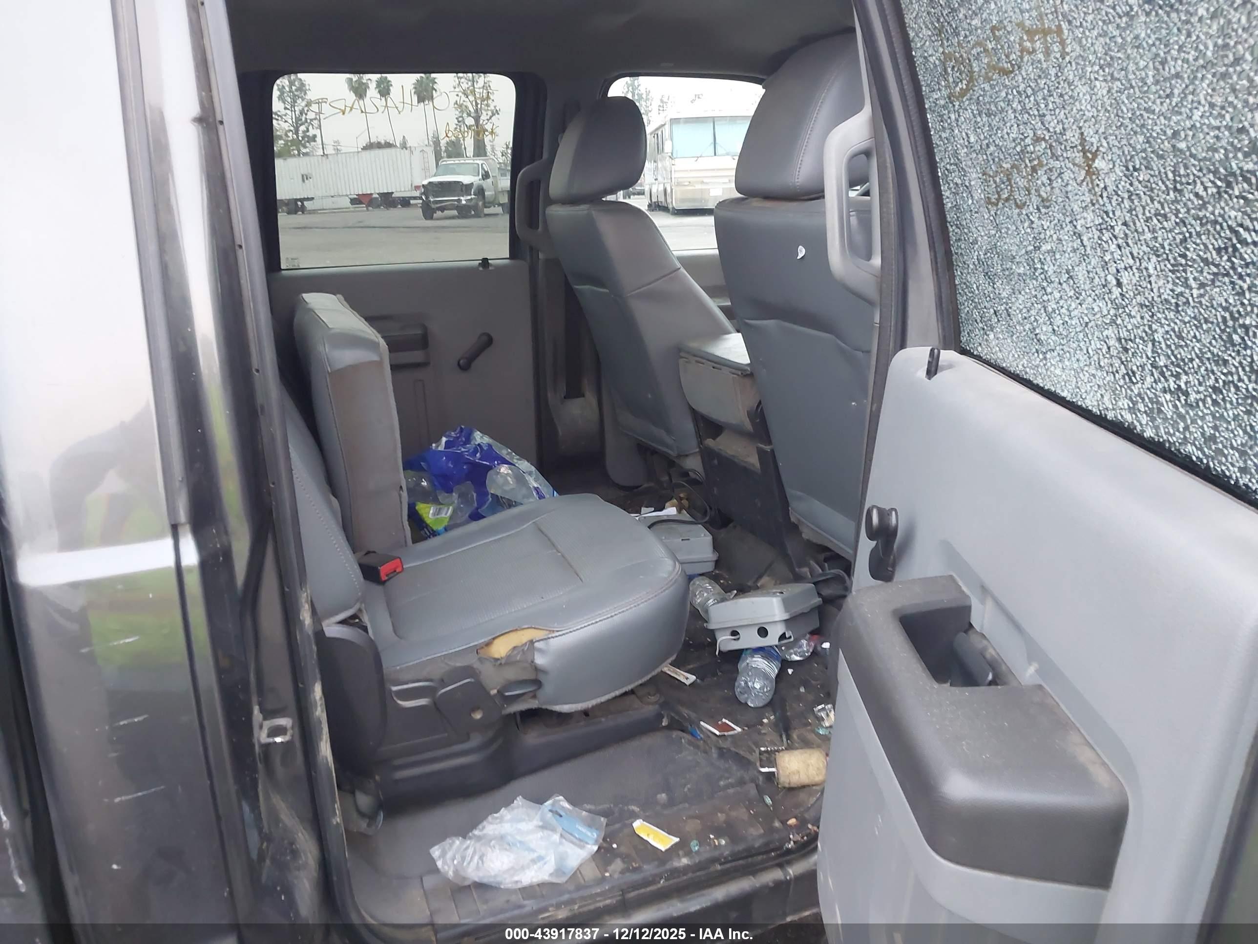 FORD F-250 image 8