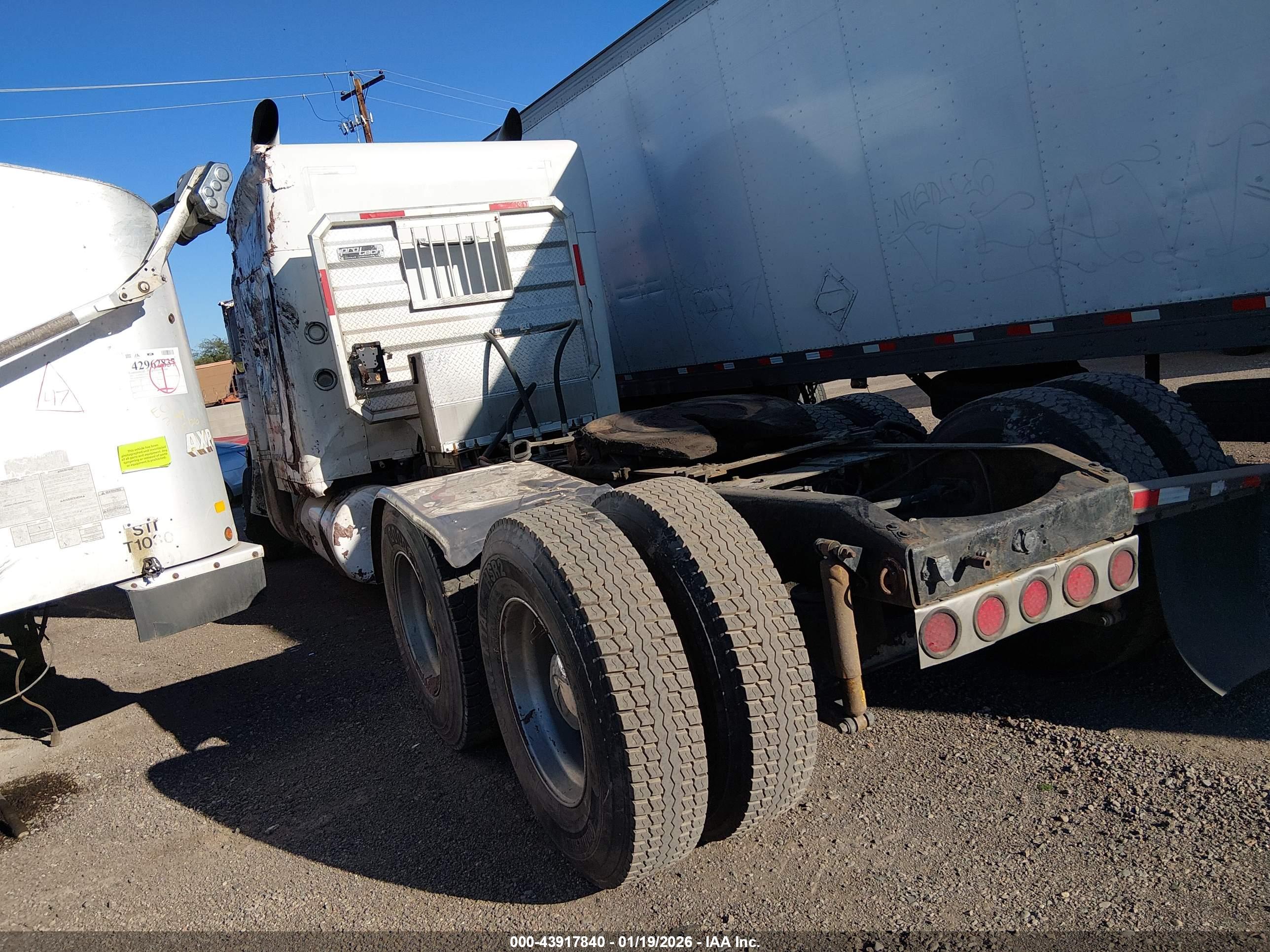 PETERBILT 379 image 3