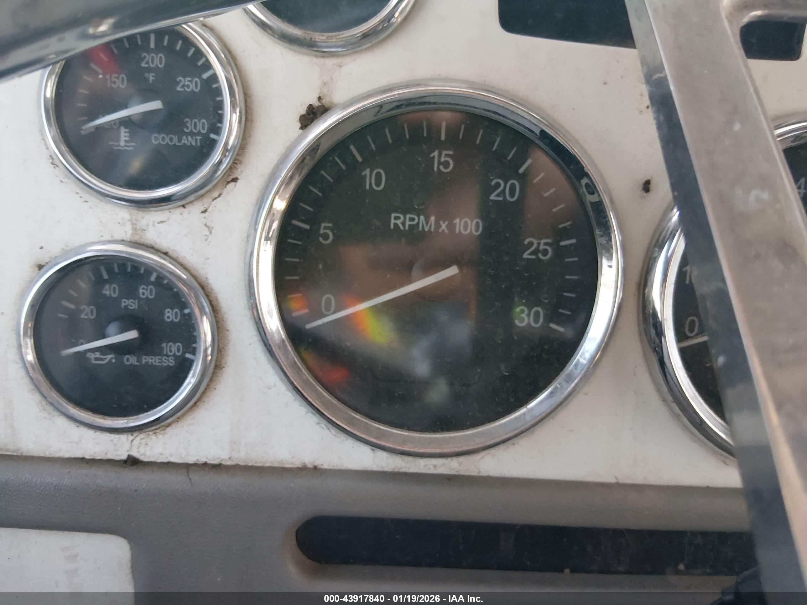 PETERBILT 379 image 6