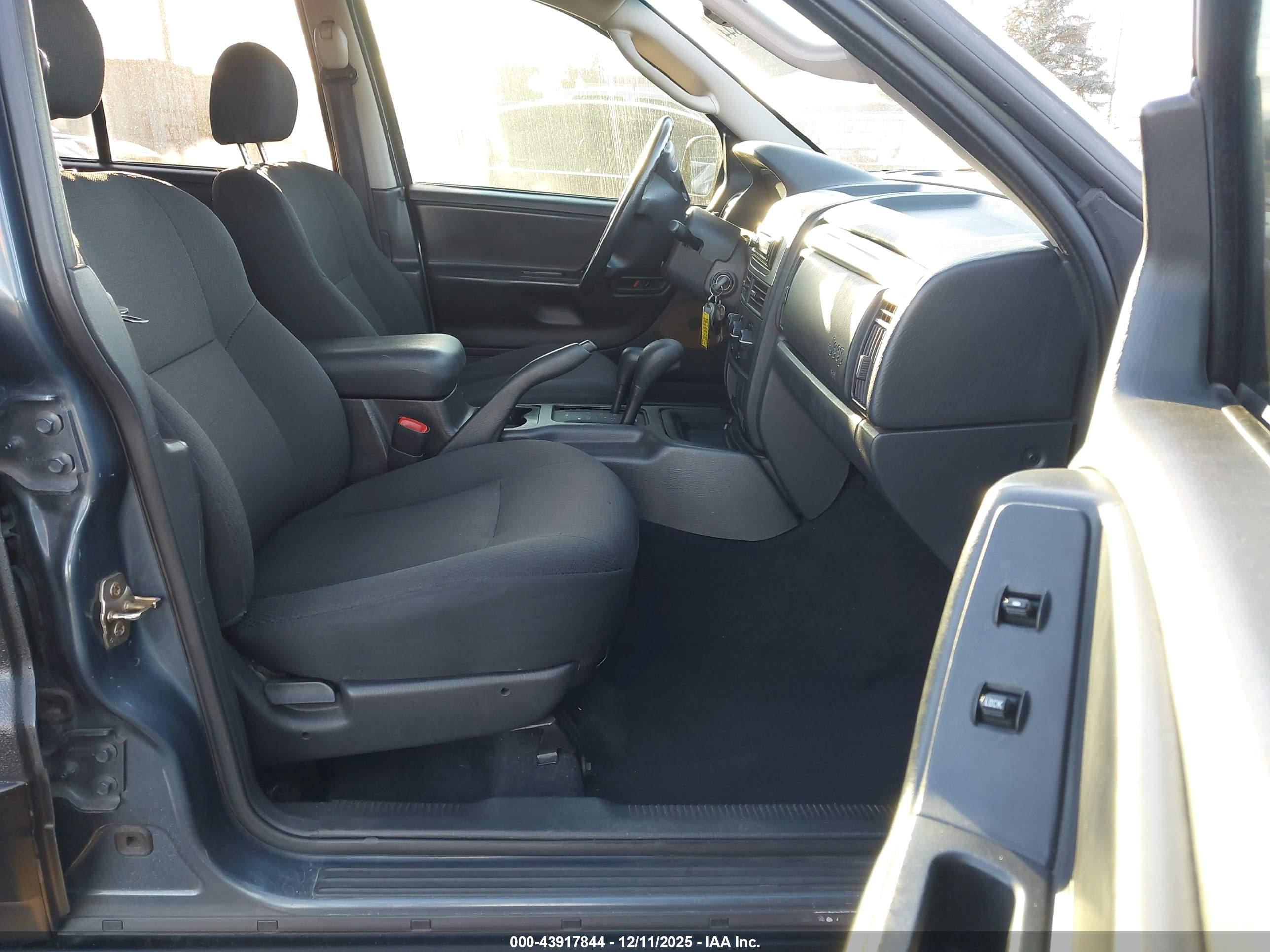 JEEP GRAND image 5