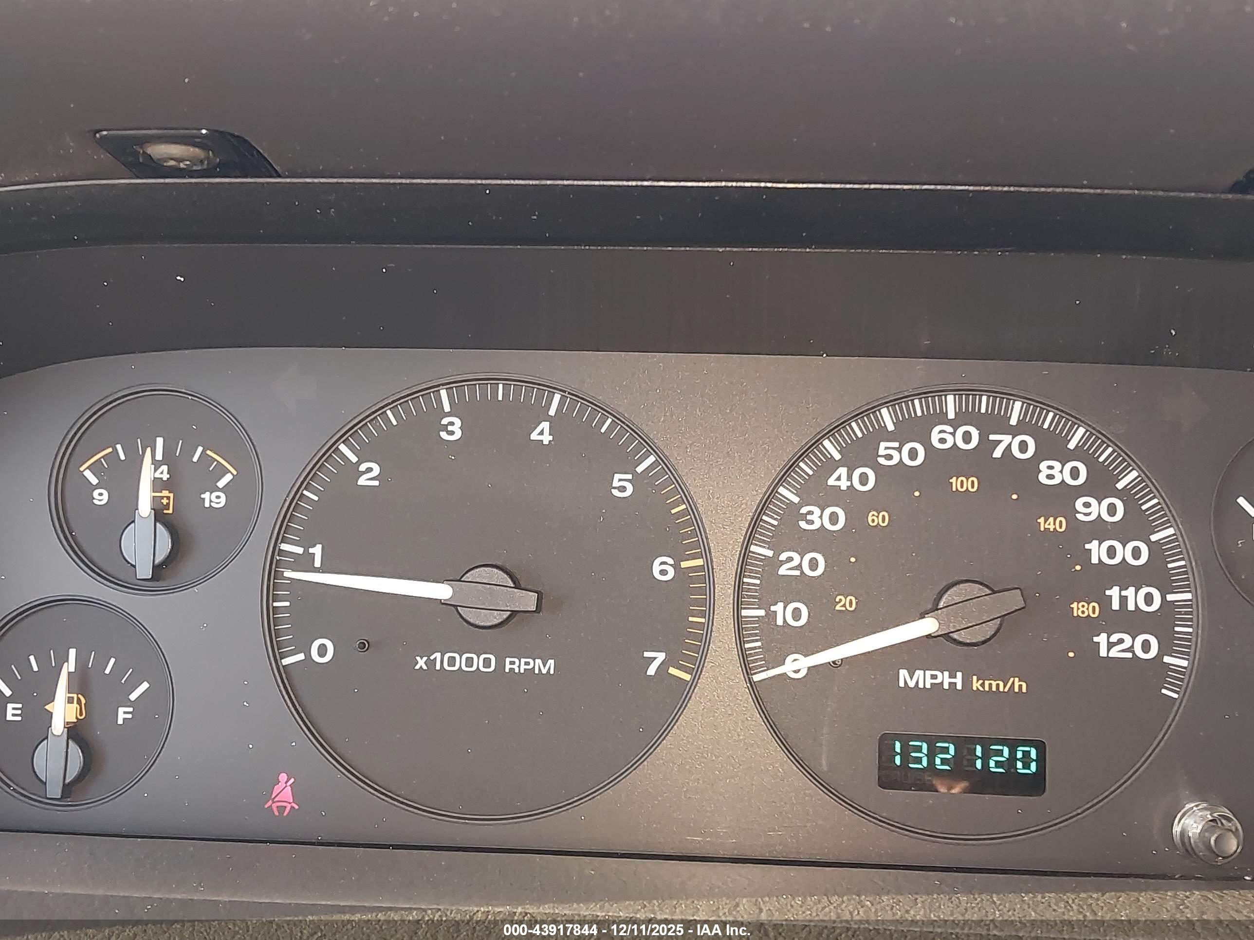 JEEP GRAND image 7