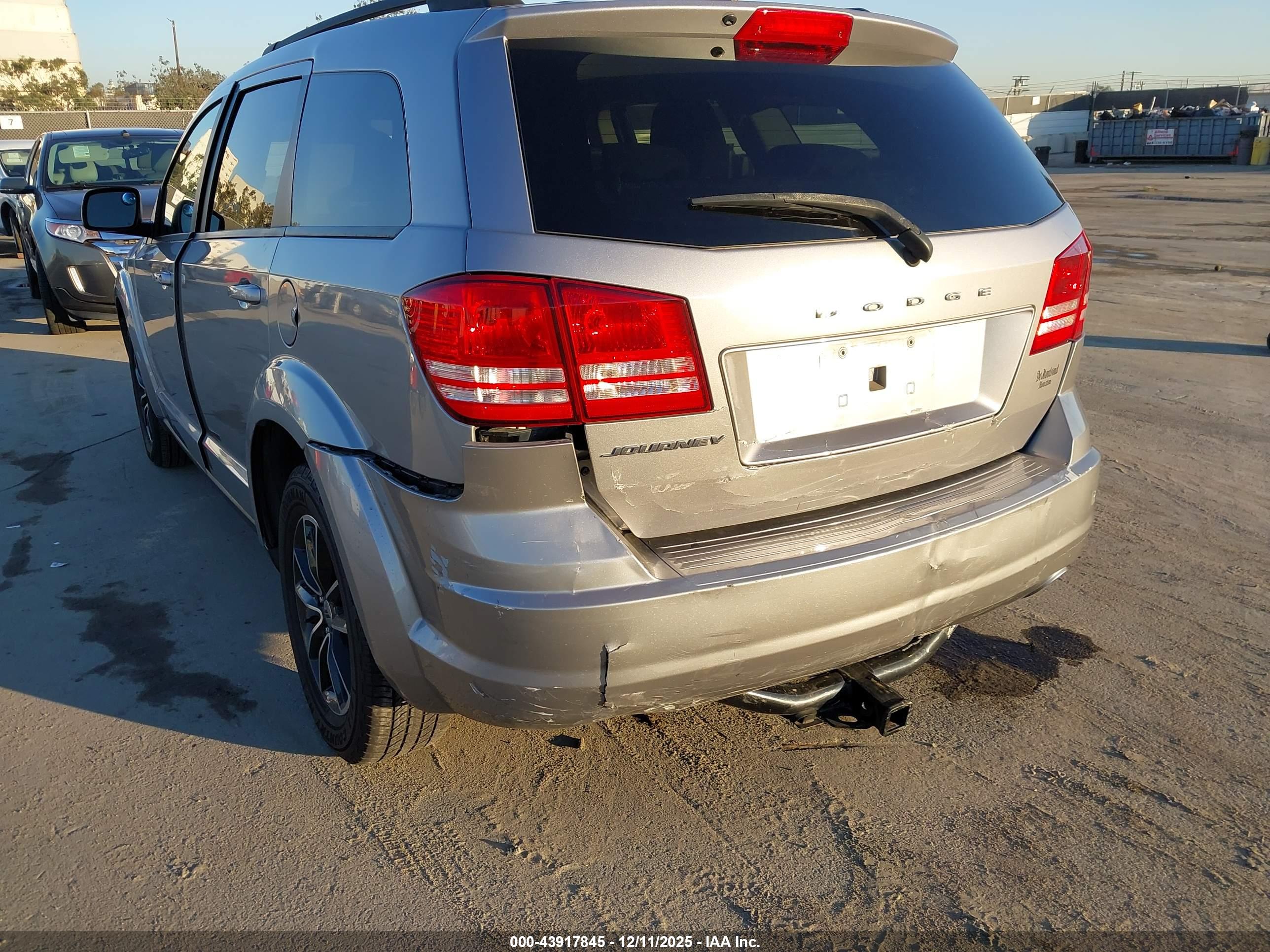 DODGE JOURNEY image 6