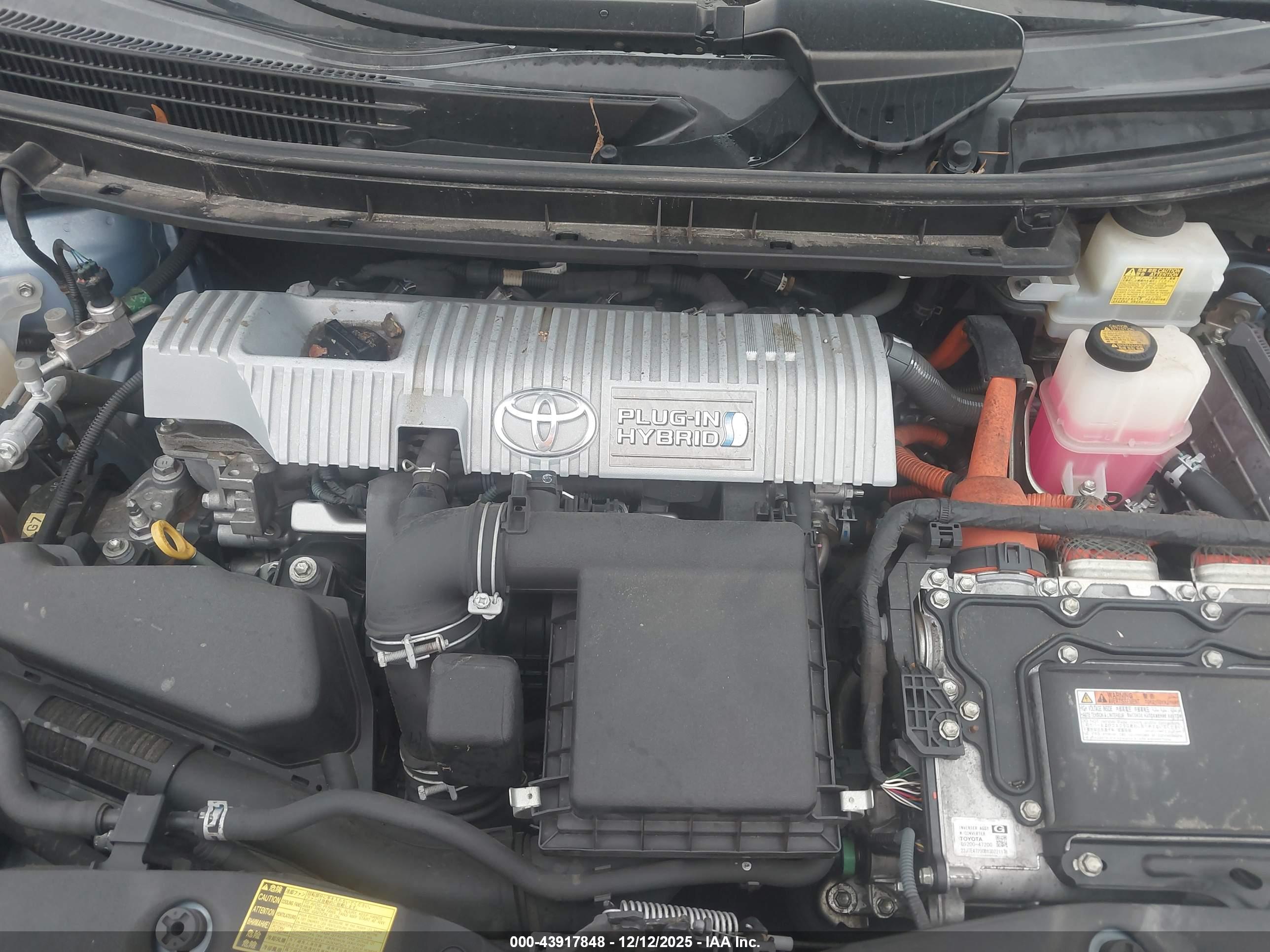 TOYOTA PRIUS image 10