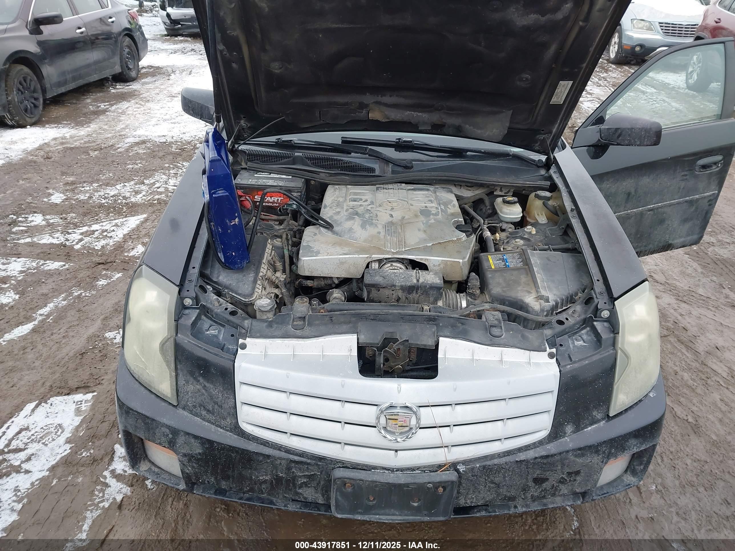 CADILLAC CTS image 10